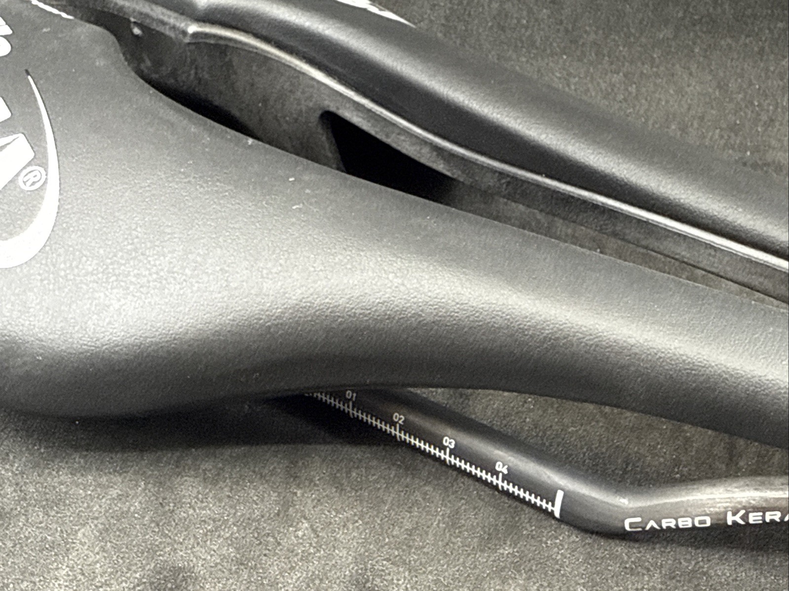 Selle Italia SP-01 Boost Kit Carbonio SuperFlow Team Edition L3 250mm x 145mm