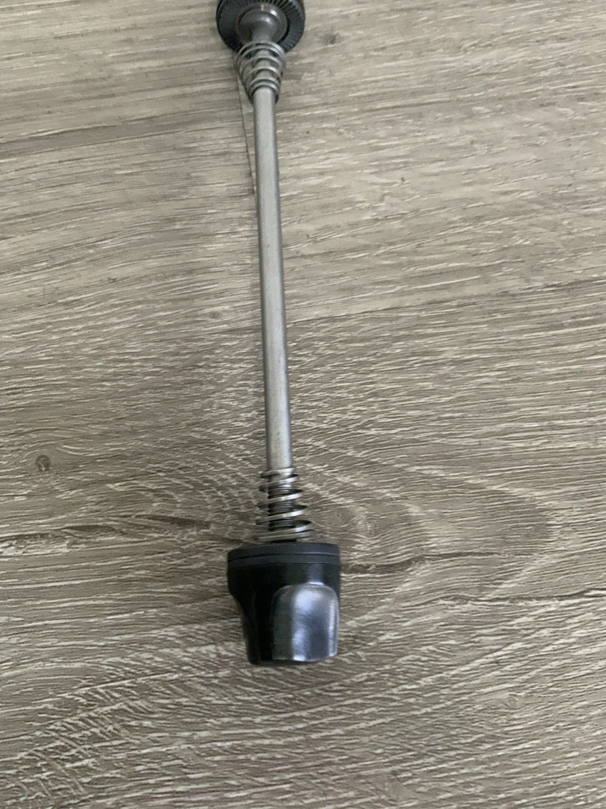 MAVIC KSYRIUM QUICK RELEASE SKEWER 100 MM SPACING FRONT ONLY 54 GRAMS