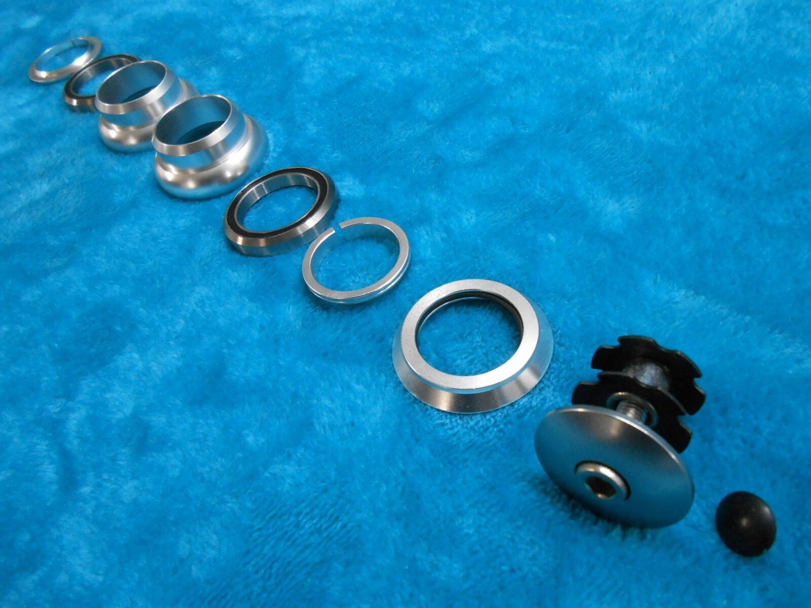 1″ Threadless Headset 22.2mm X 32.5mm X 27mm Sealed Bearing Alloy Silver Schwinn