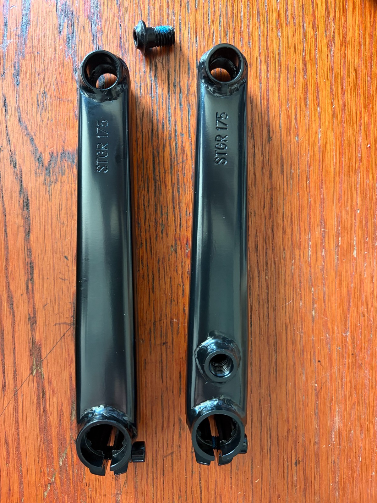 SE Bikes Black V-Ridge Cranks 175mm Chromoly arms No Spindle vbk75