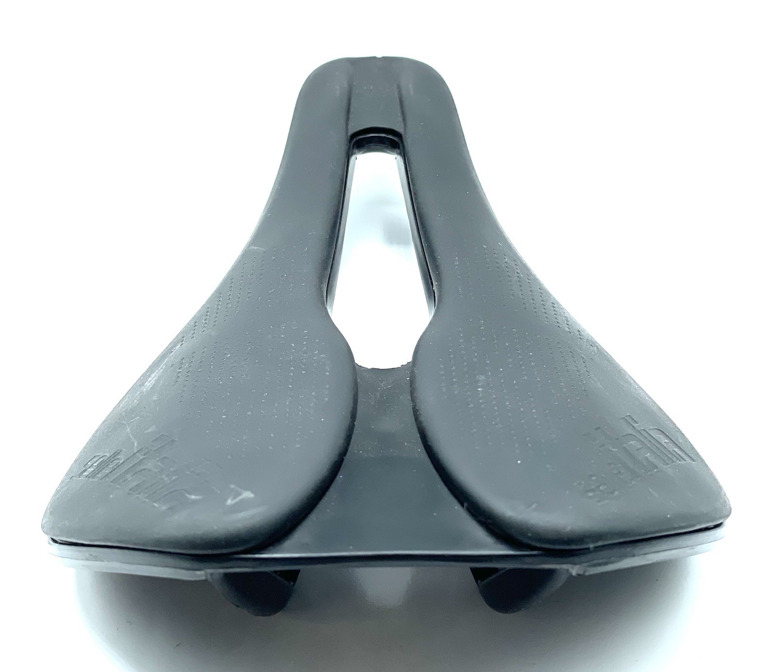 Selle Italia X Superflow Boost 145mm 7x7mm Road Bike / MTB Cut Out Saddle
