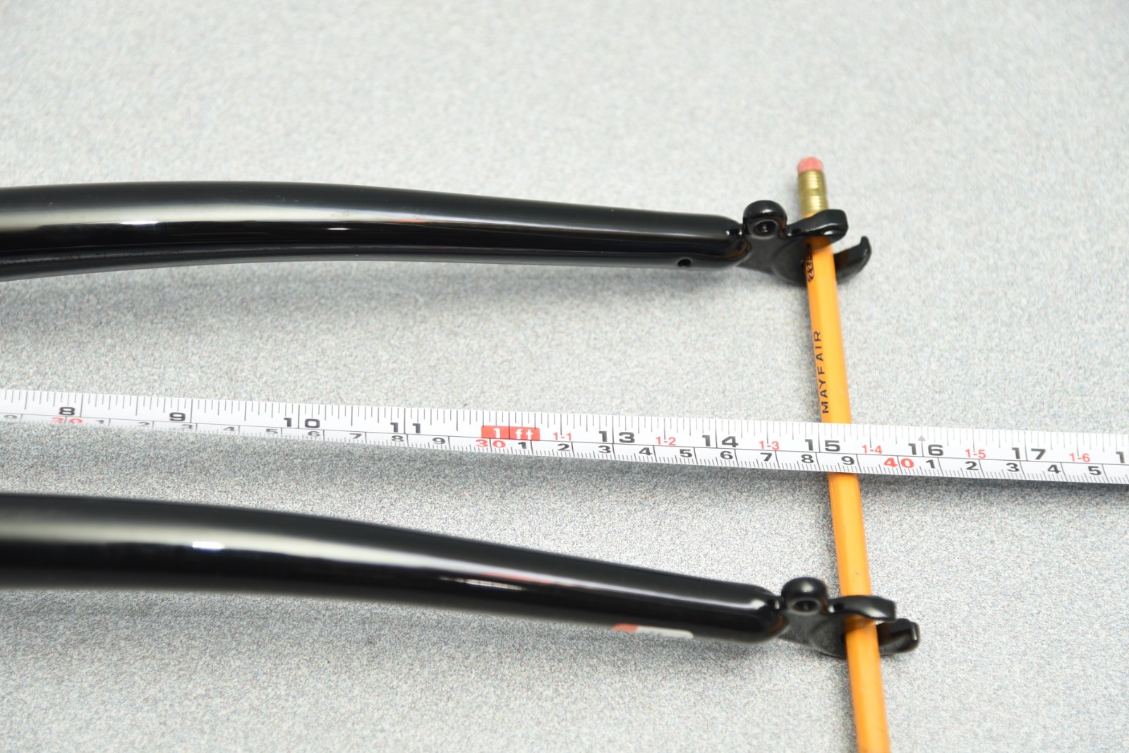 Dimension 27″ Fork, 1″ Threaded Steerer, 200mm long, 85mm of threading steel