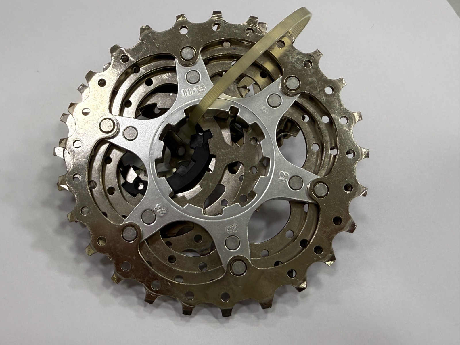 (Used) Shimano CS-5700 10Speed Cassette (11-25T) Silver