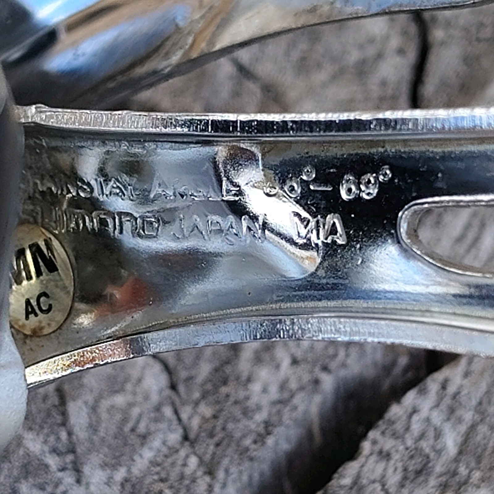 Shimano FD-M330 Front Derailleur 31.8 Low Mount Top Pull Japan Silver Vintage