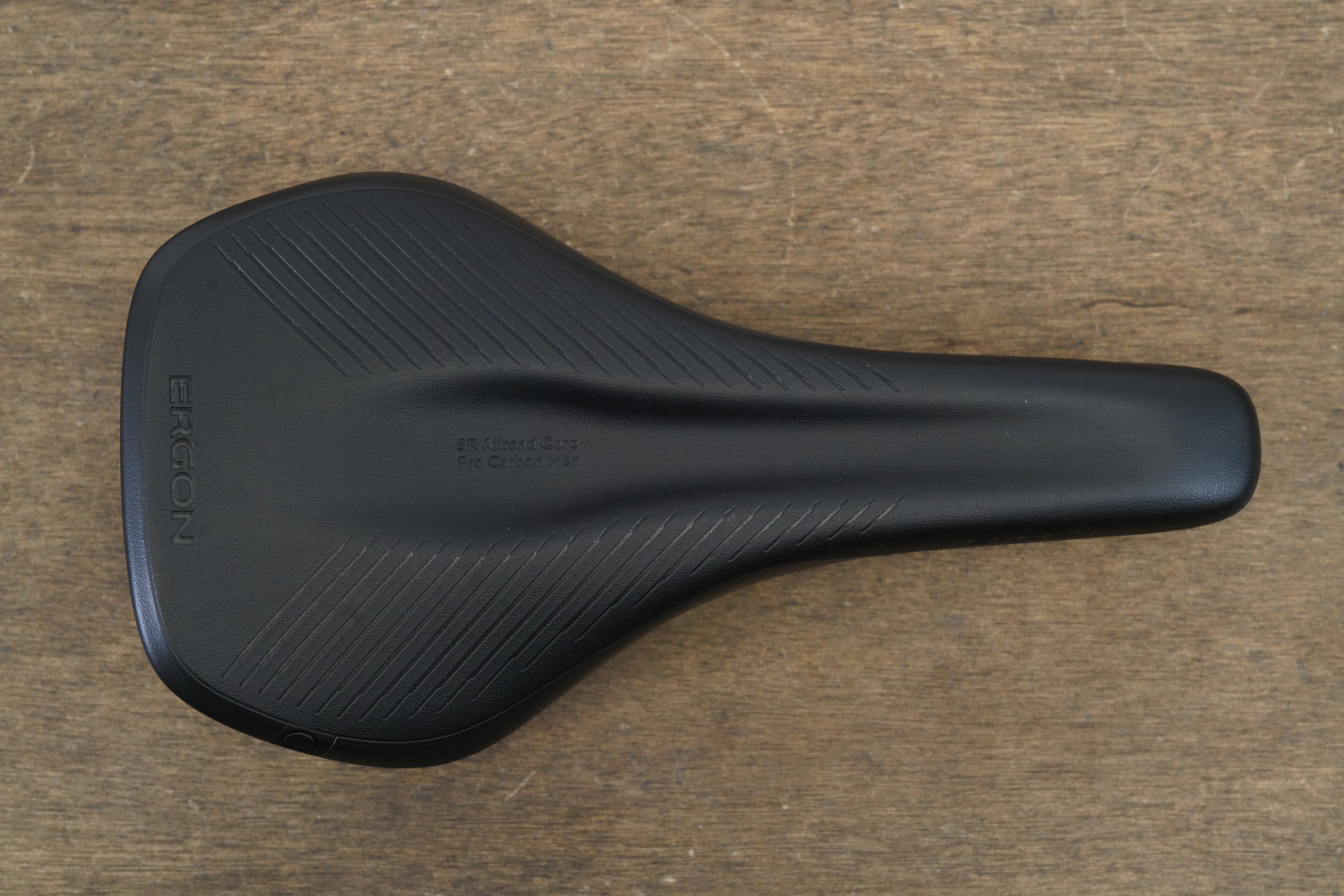 NEW TAKE-OFF 140mm Ergon SR Allroad Core Pro Carbon Rail Road Saddle 203g