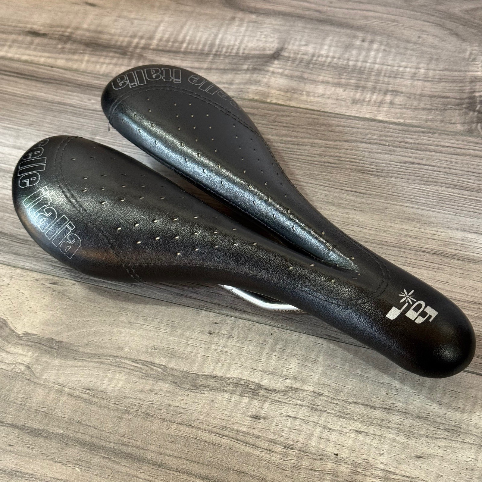 Selle Italia SLK Lady Gel Flow Saddle Black Leather Manganese 