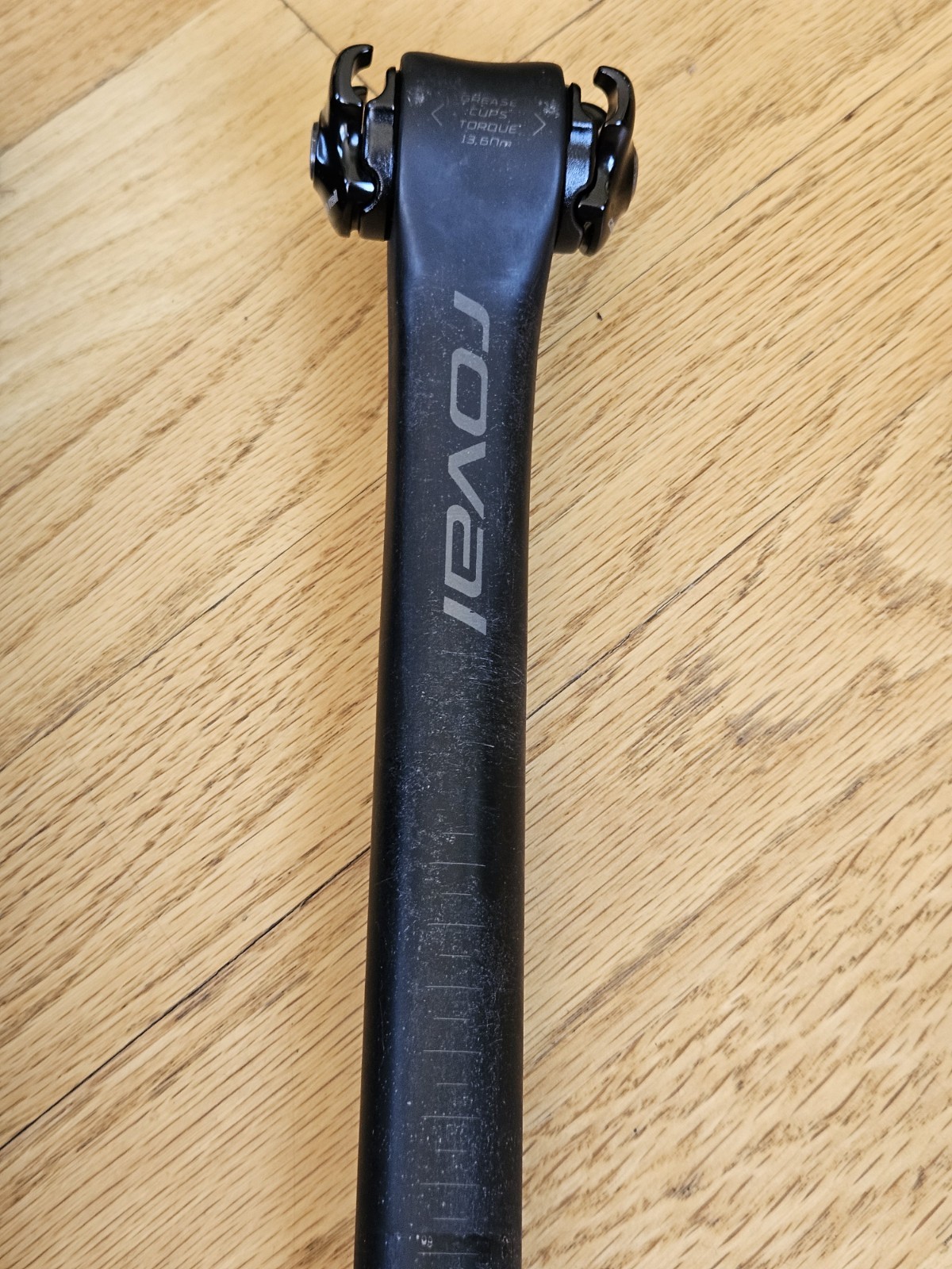Specialized Roval Terra Carbon Seatpost: 27.2mm x 330mm Length, 20mm offset