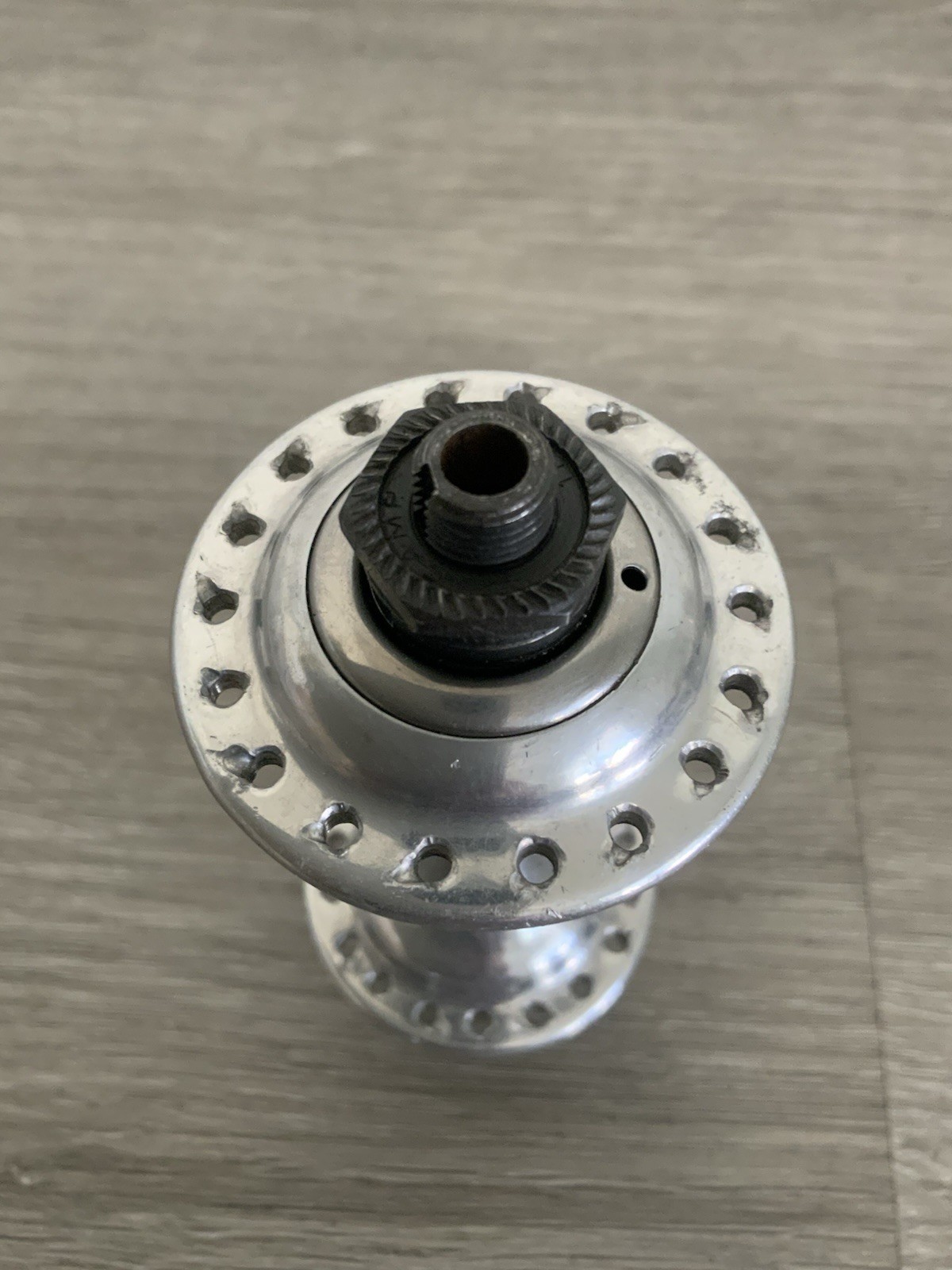 CAMPAGNOLO RECORD FRONT HUB 36 HOLE 100 MM SPACING