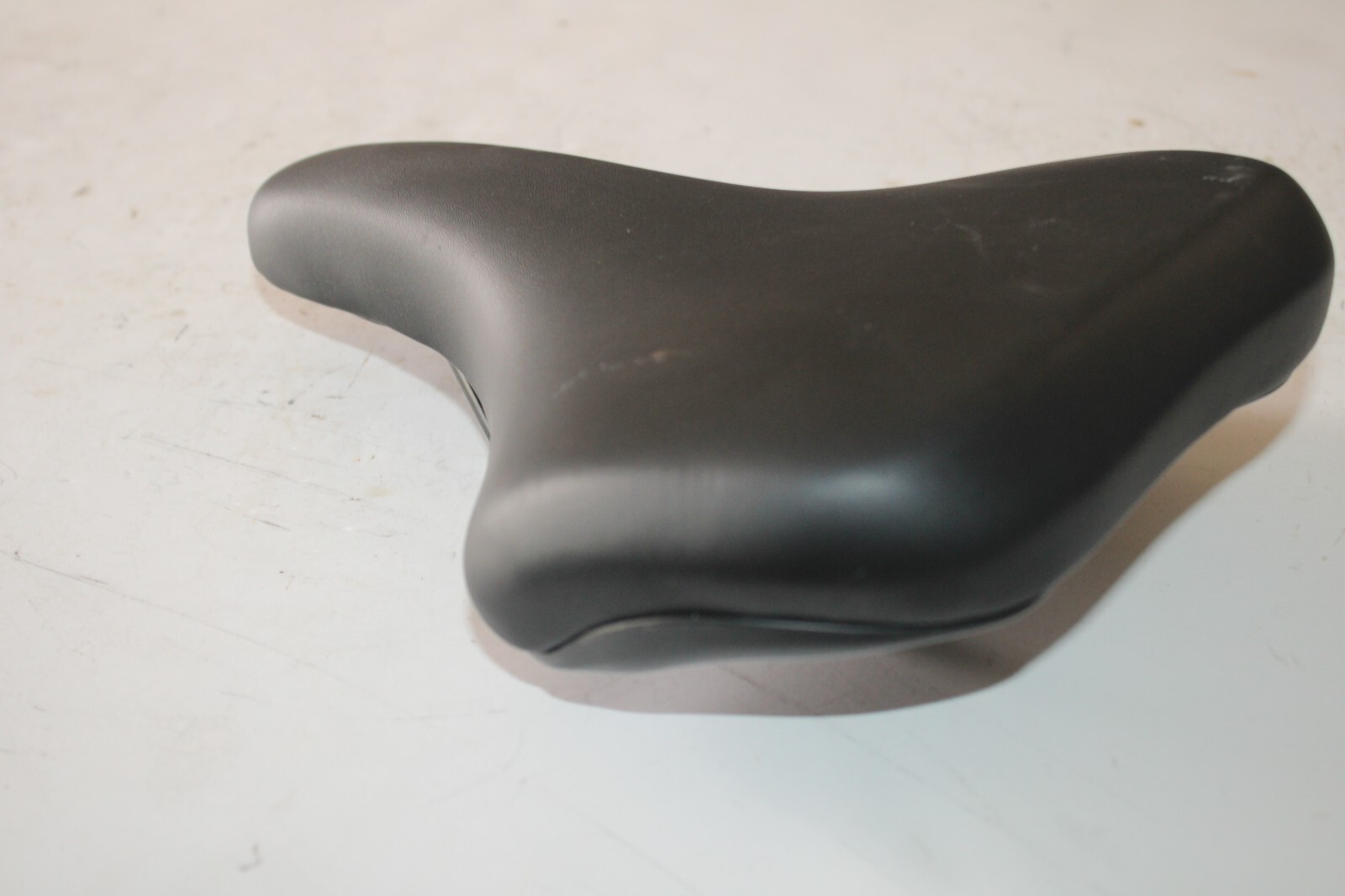 Velo City Hybrid Bike Saddle 265 / 195mm E Bike Ergo Black Comfort Hybrid MTB