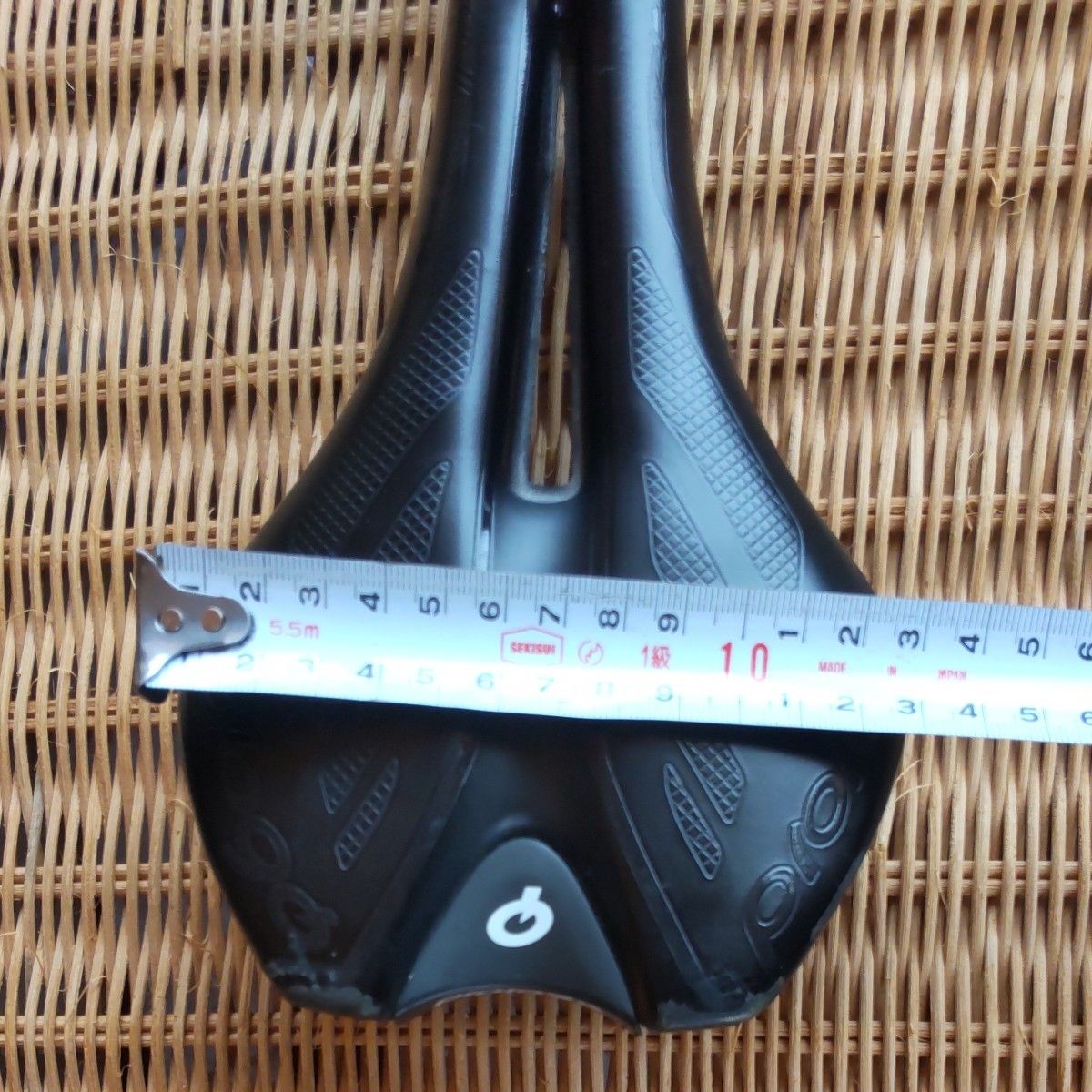 Road Bike Crossbelt Bicycle Saddle 13x27cm Used