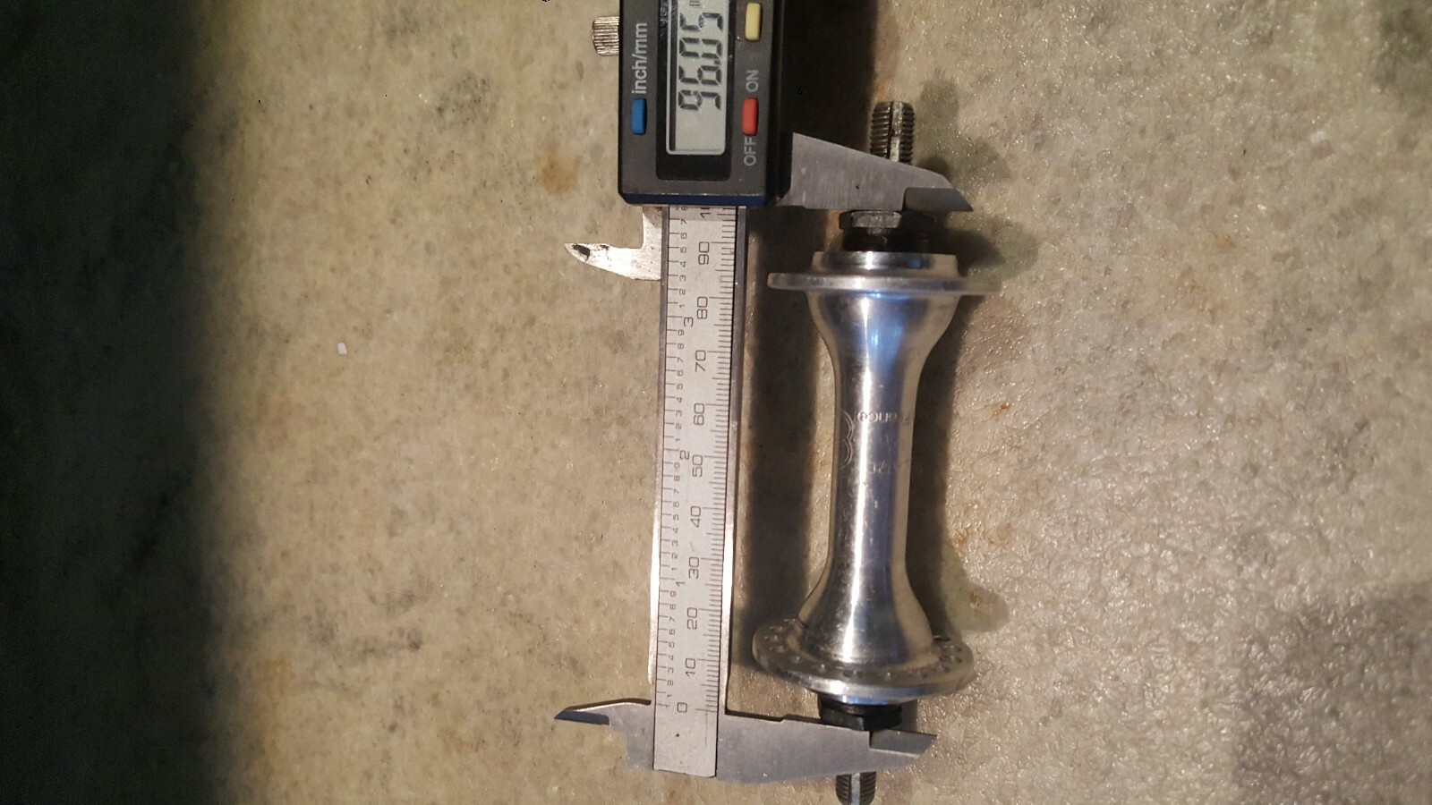 (1) Vintage Maillard 36h Low Flange Hub 96mm France 1985 Skinny Axle
