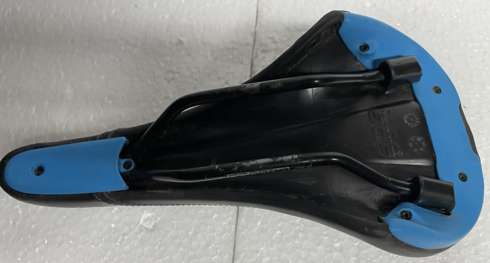 SDG Bell-Air Bicycle Saddle Black / Blue Leather