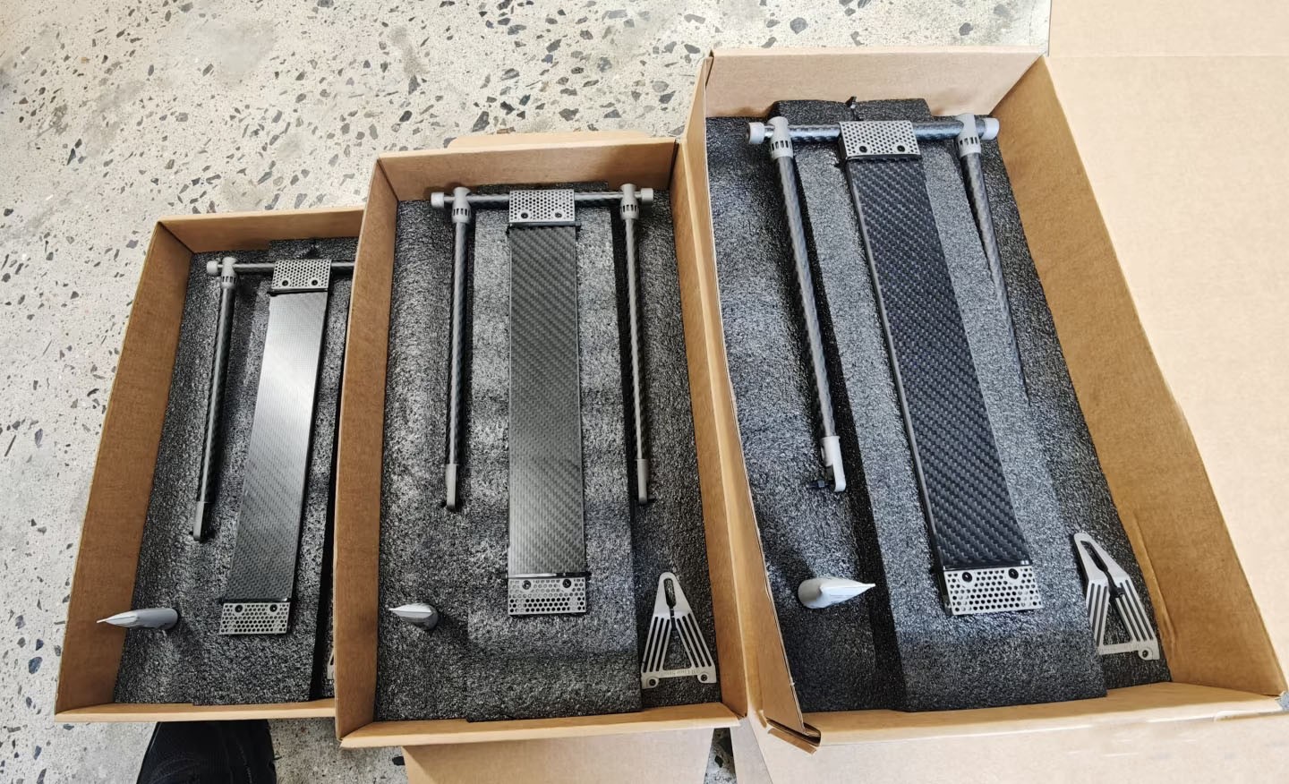 3D printed titanium carbon rack for Brompton ACPT line