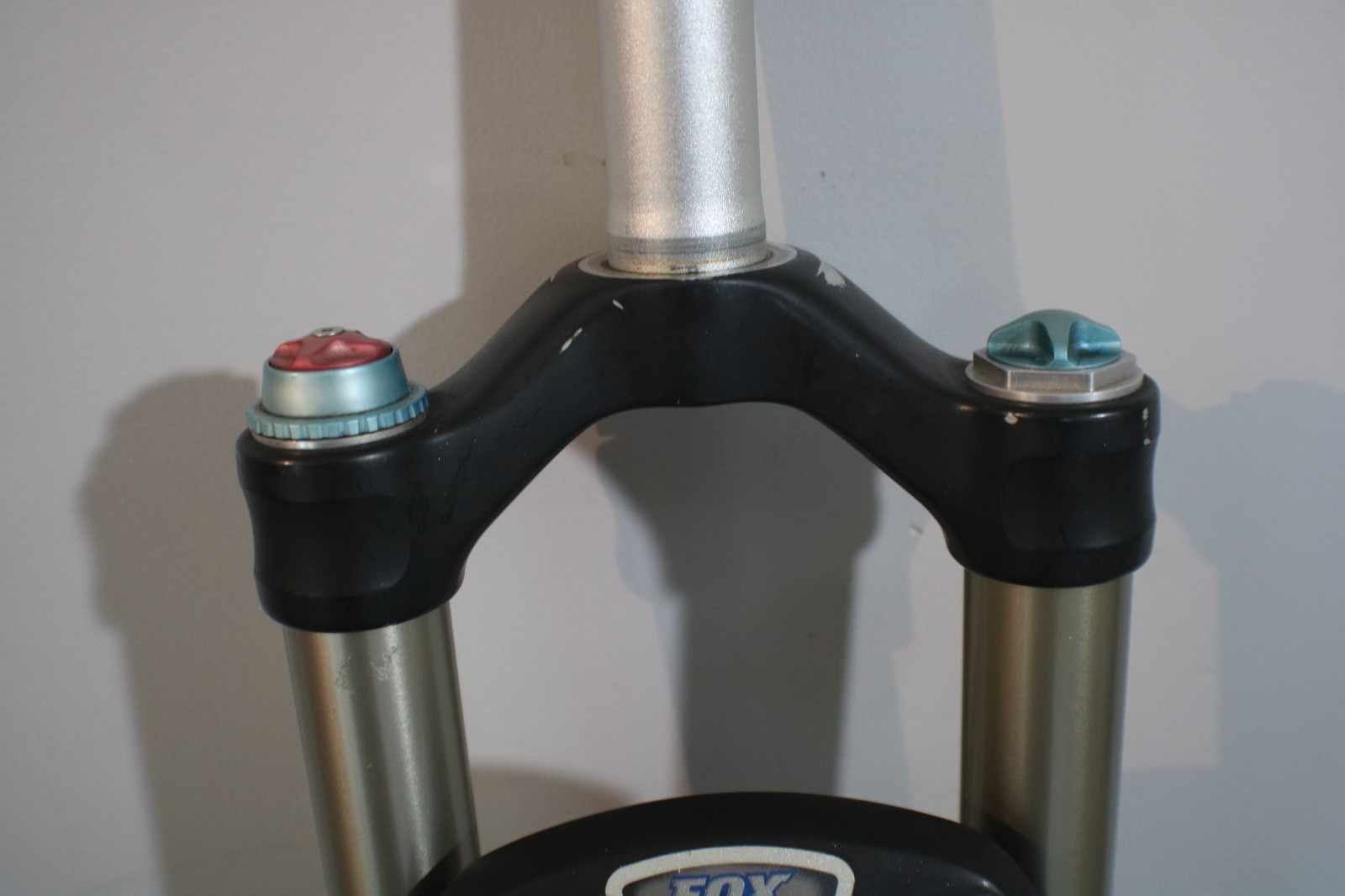 Fox Racing – 32 F100 RLC Black Fork – Straight Steerer – 1-1/8″ – QR – 26″
