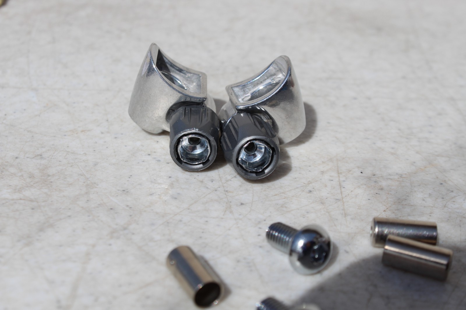 Shimano SM-CS50 Concave Down Tube STI Shift Cable Housing Stops Barrel Adjusters