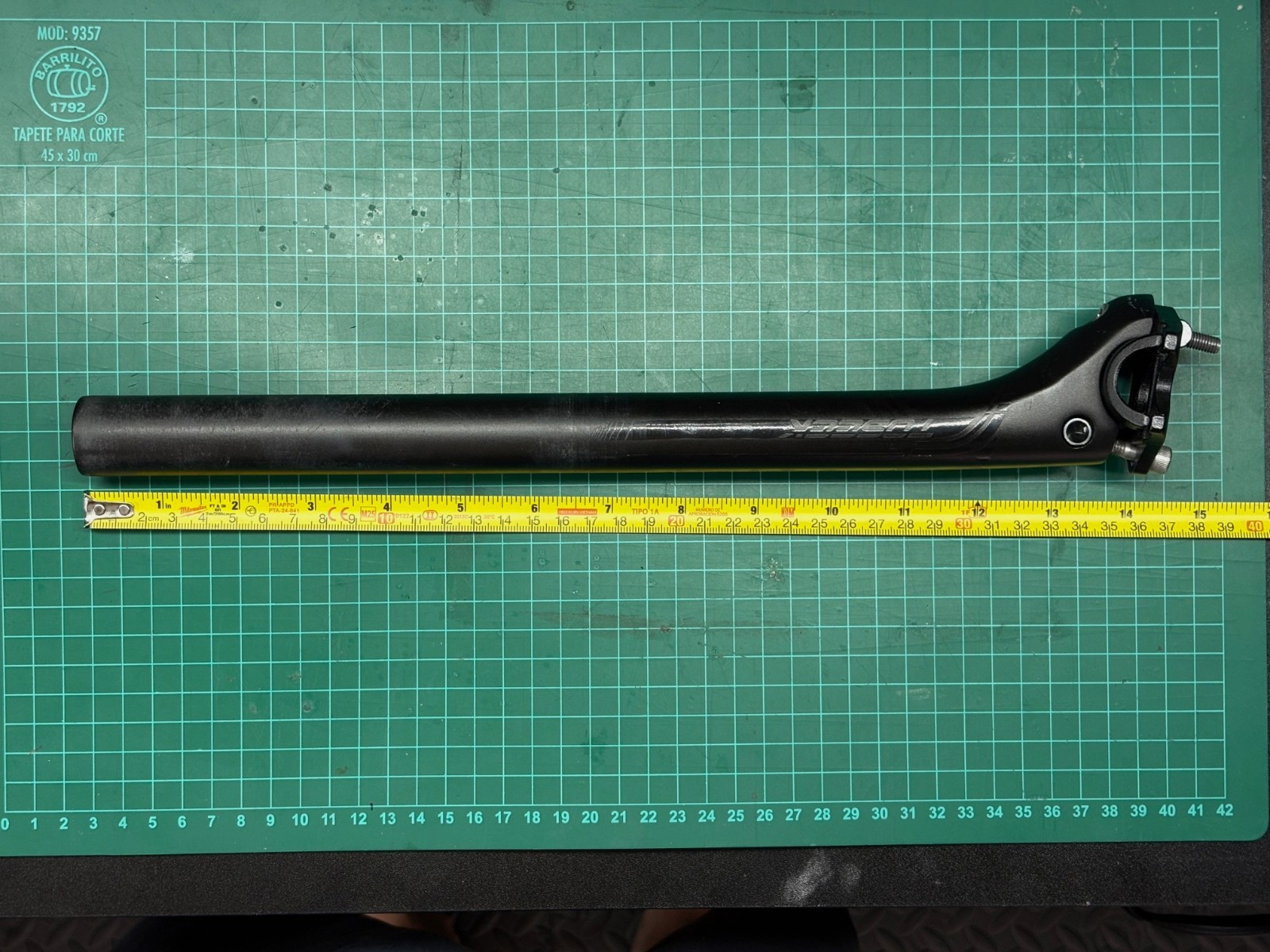 TOSEEK C70 Carbon Seatpost Light Weight 27.2 Length 350mm Matte Black