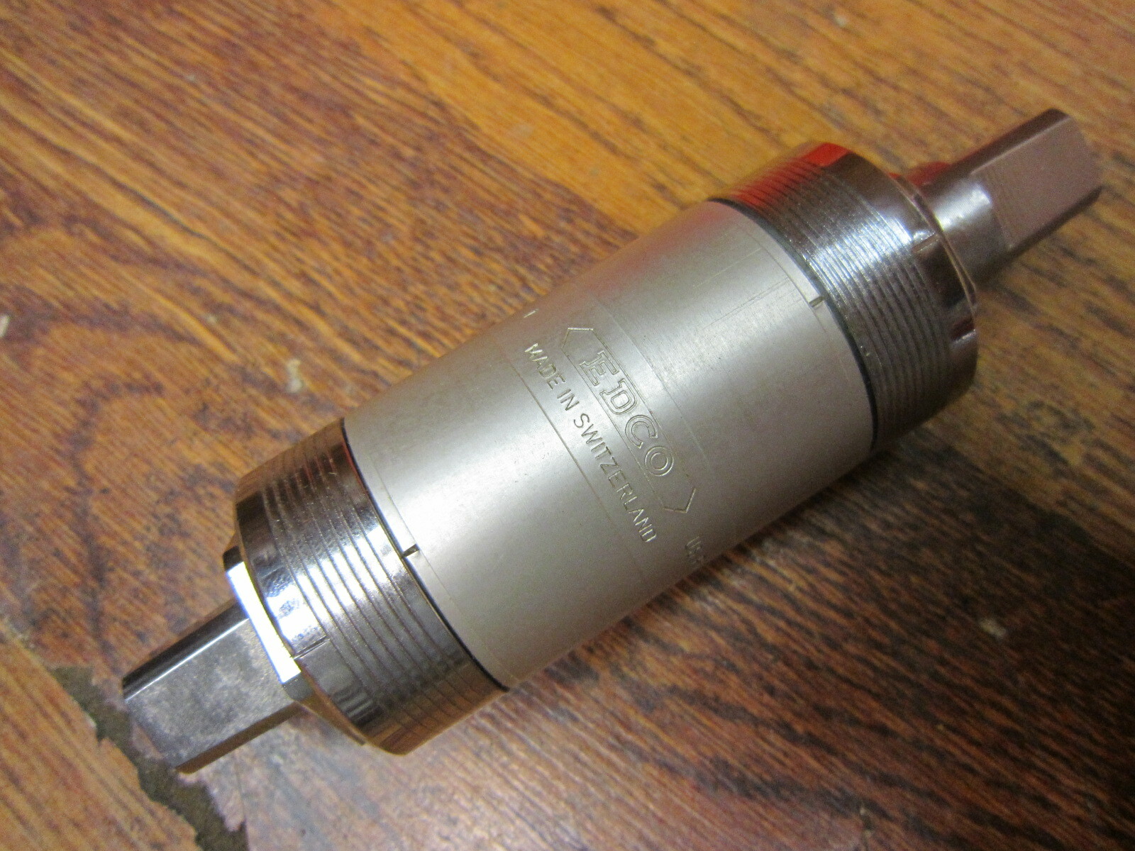 NOS EDCO COMPETITION 65600 35×68/70 BOTTOM BRACKET CARTRIDGE WITH ECCENTRIC CUPS