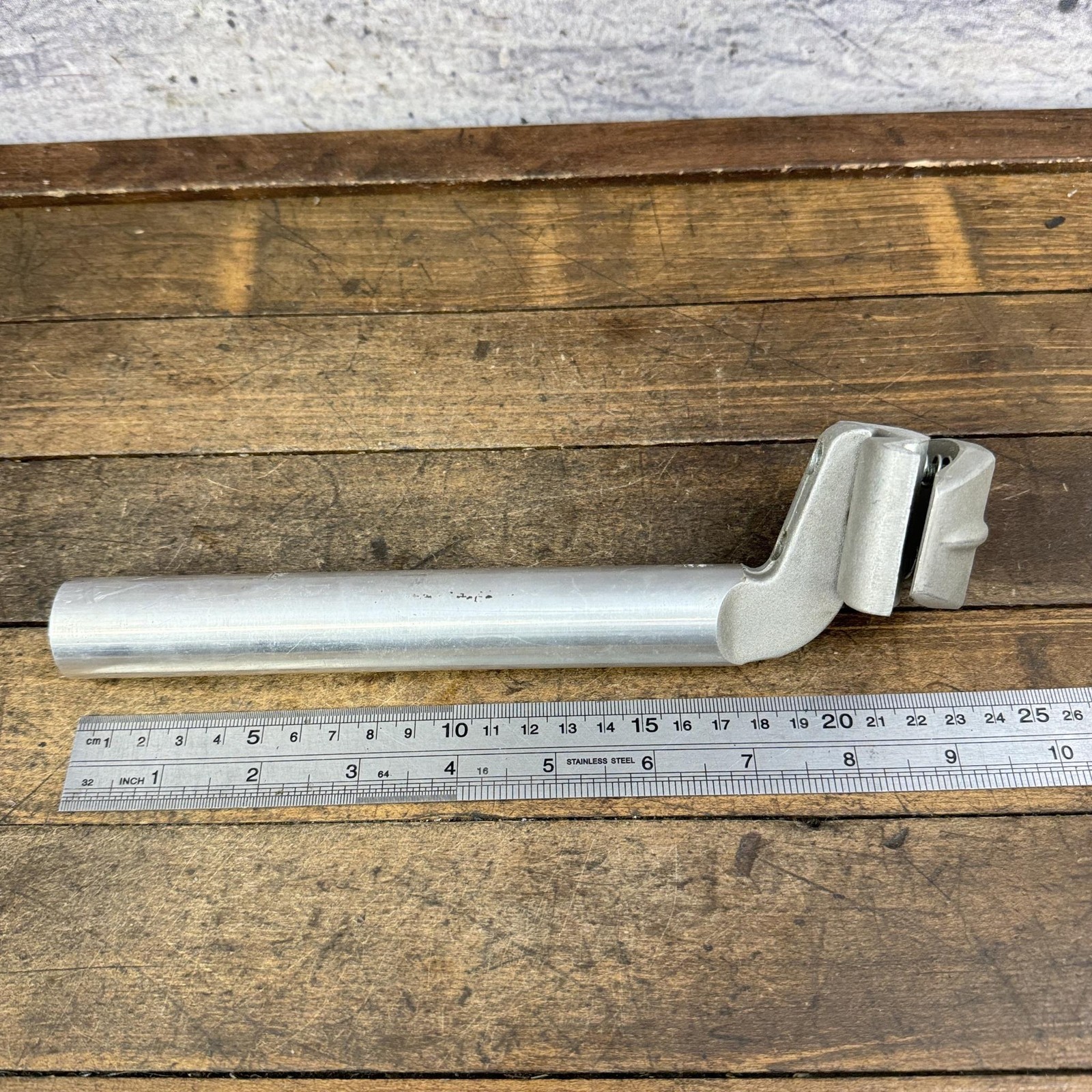 Vintage Avocet Seatpost 27mm Silver Alloy 27mm 8.5in Road Bike Box