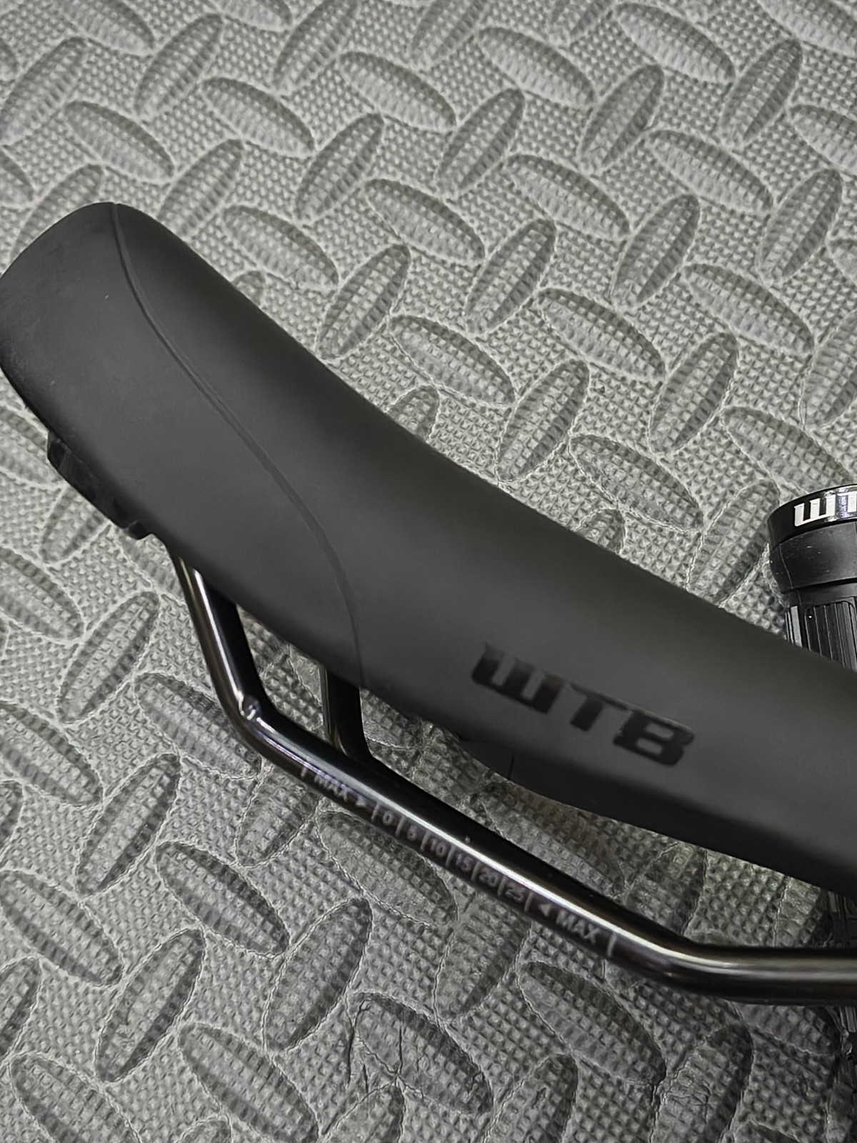 WTB Volt 130mm x 255mm Saddle & Grips Set