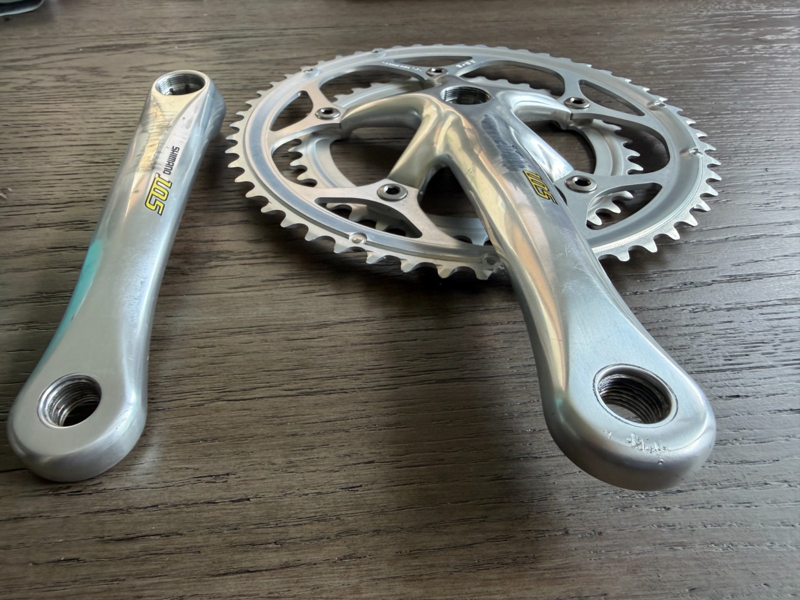 Shimano 105 9 spd crankset 175mm w chainrings 53/39 with BB-5500 bottom bracket