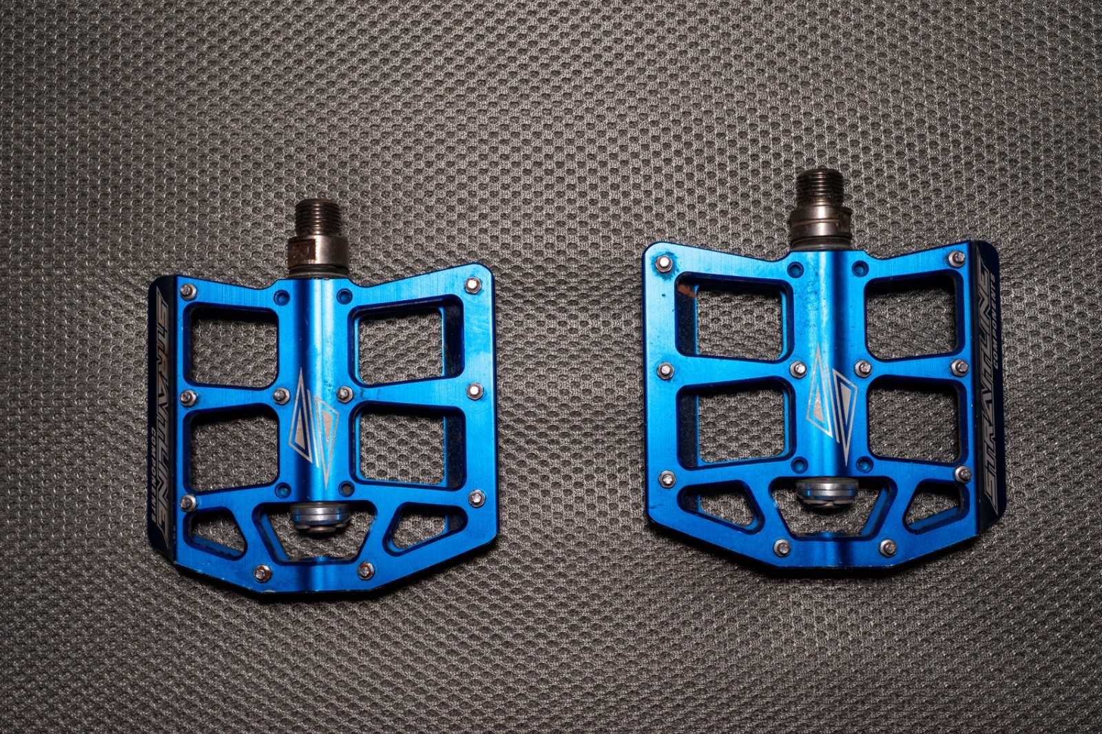 Vintage Straitline Components Defacto Downhill Mountain Bike Pedals Blue