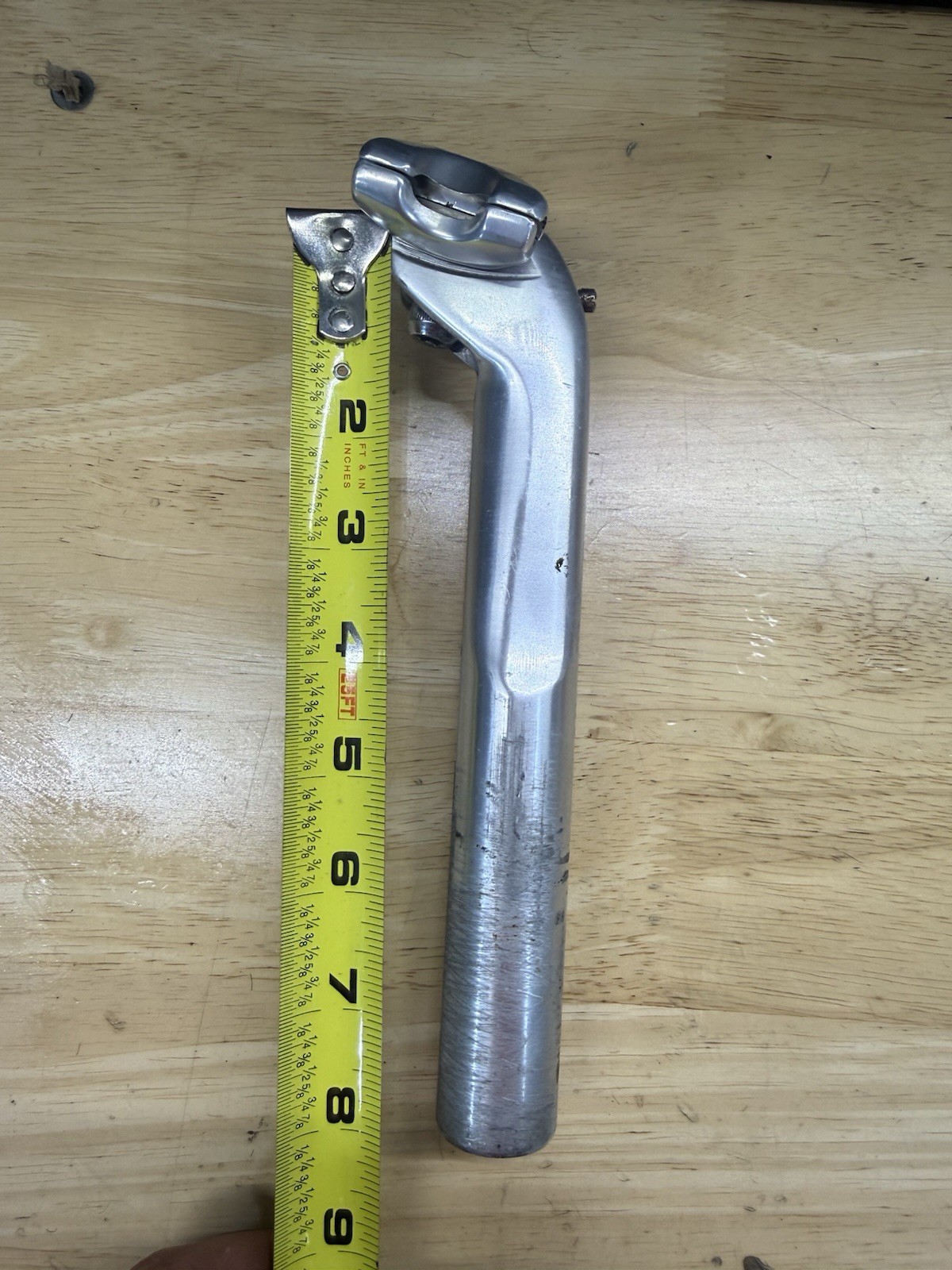 Vintage Shimano Dura-Ace Aero Seatpost, SP-7400-B 27.2mm