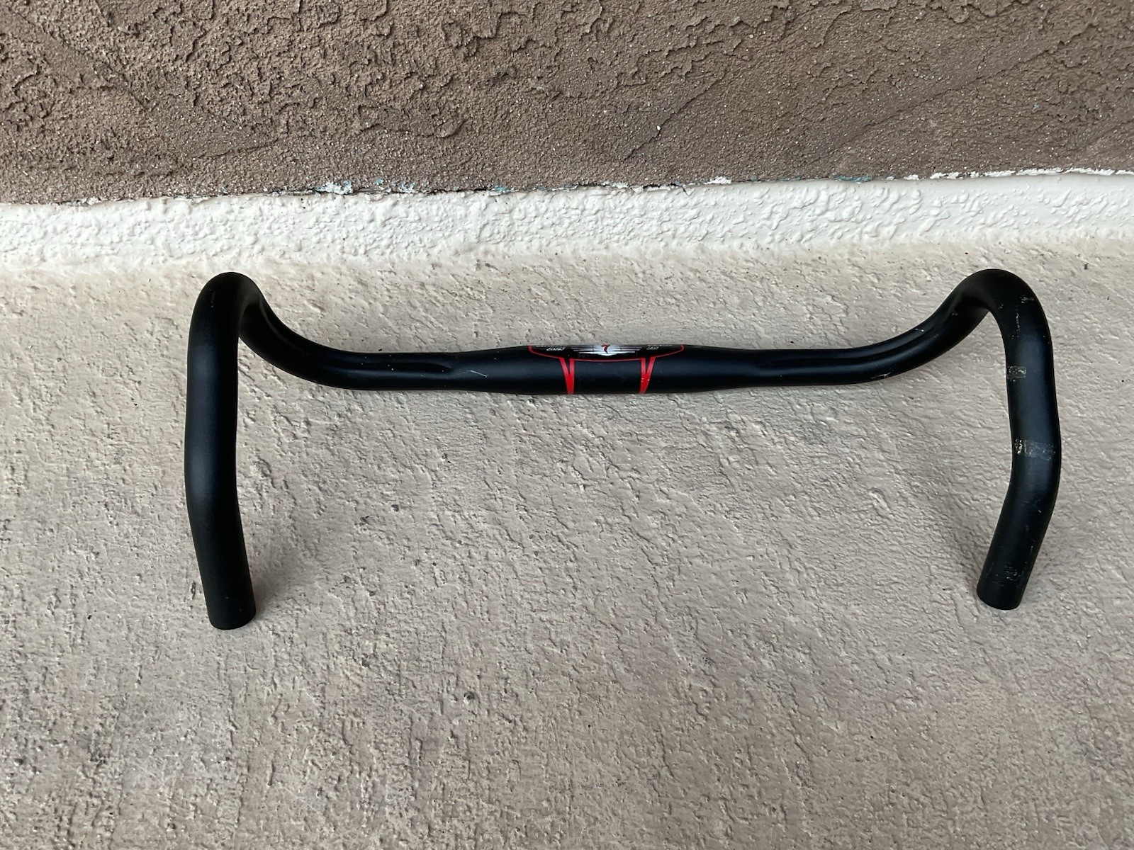 Black Specialized 7075 Aluminum 42mm x 31.8mm Ergo Bend Road Drop Bar Handlebar