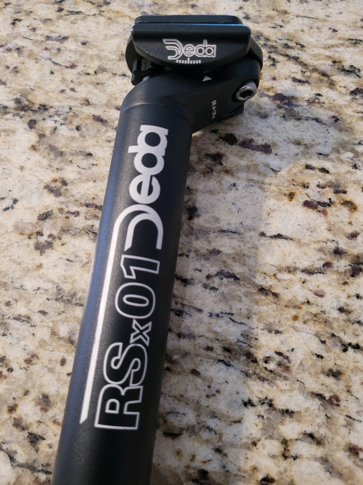 Deda Elementi RSx01 Seat Post 31.6mm x 350mm Long Black Aluminum