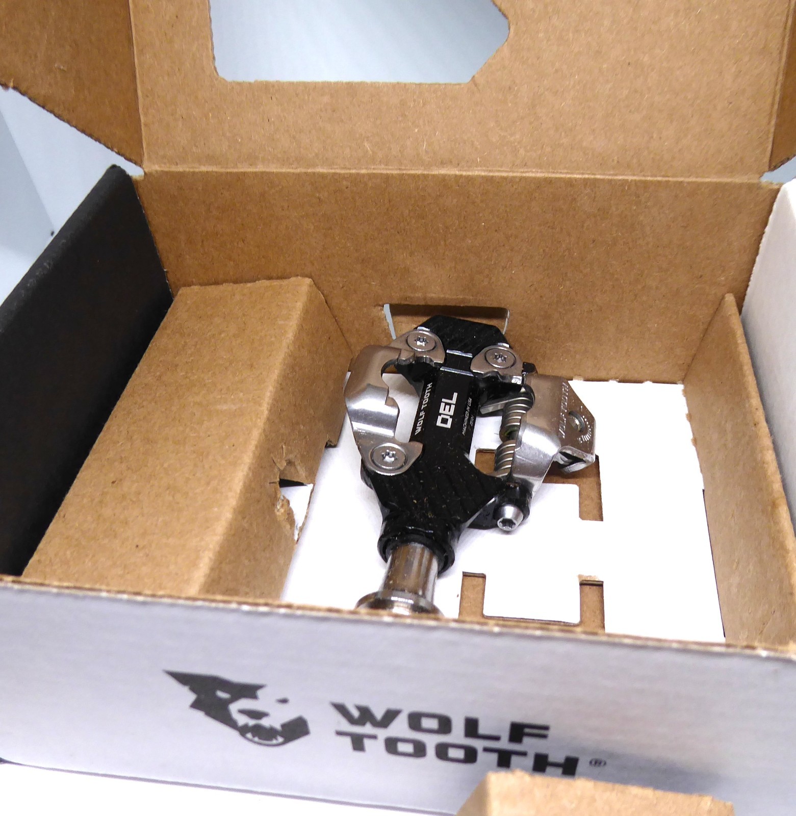 Wolf Tooth DEL Gravel Race Clipless Gravel Bike Pedals – Black