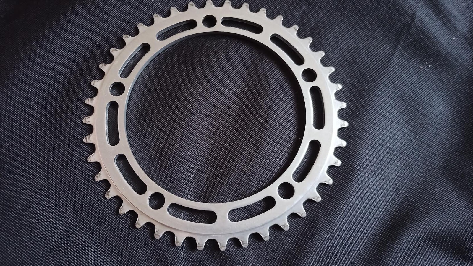 Shimano 40t 130mm bcd double thick and 3/32