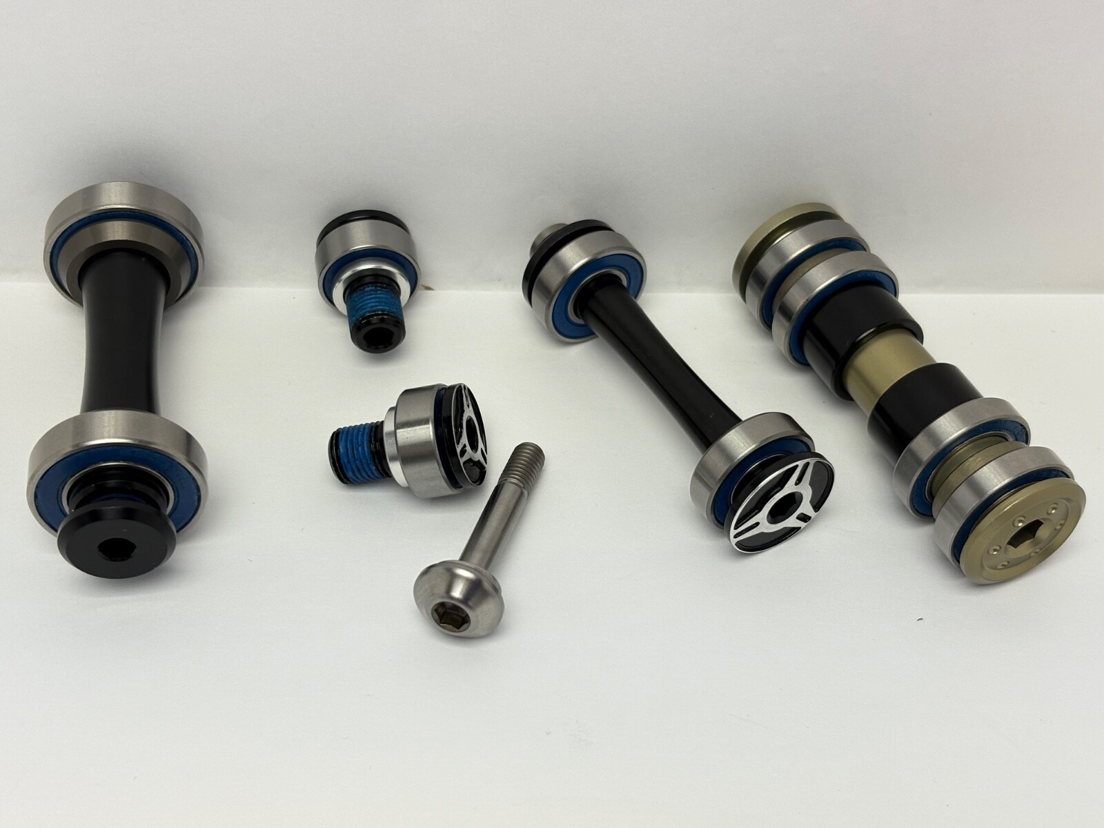 NOS Giant Anthem X Bearings Bolts Spacer Kit Full Set ’09-’12/26″ & ’11-’17 29er