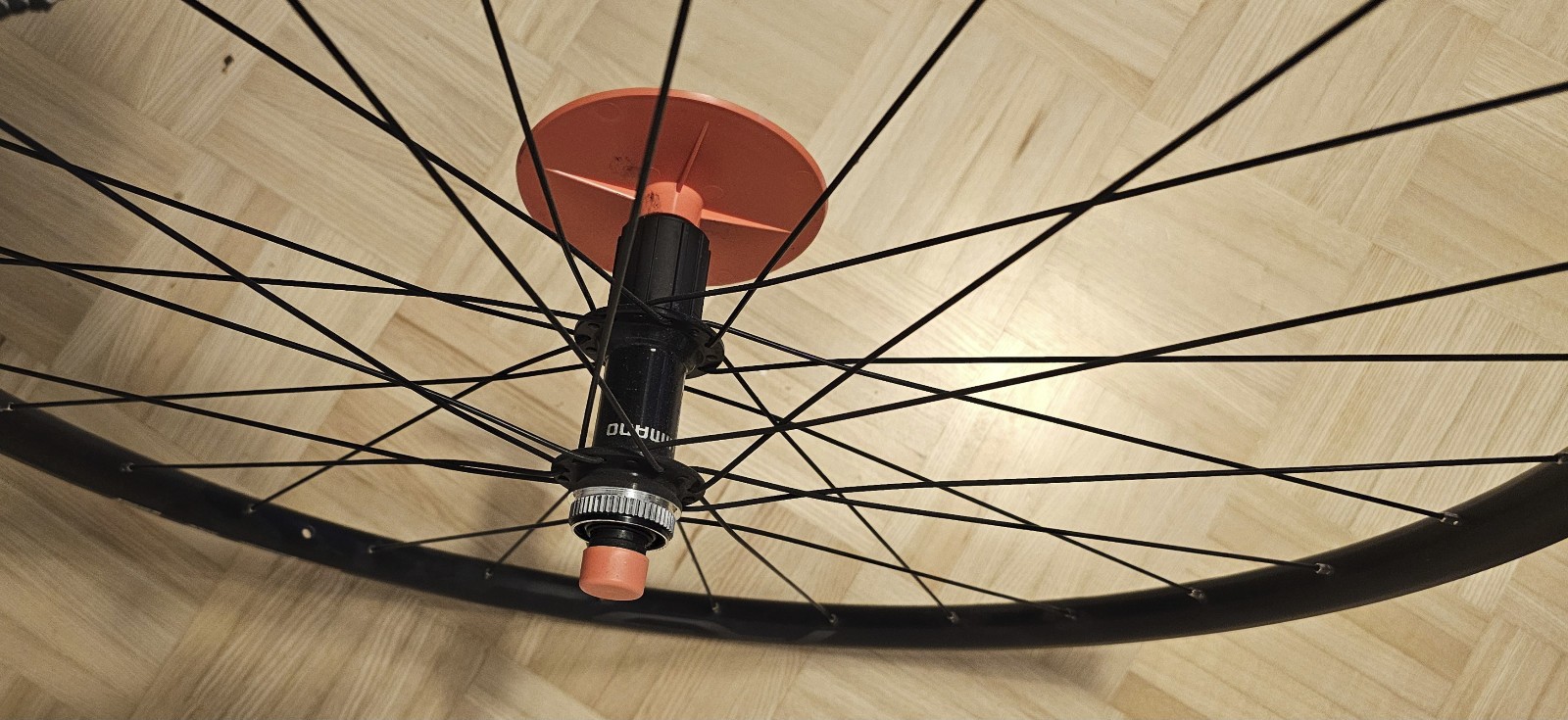 * Shimano WH-RS370-TL Wheelset – 28″ | Centerlock – 12x100mm | 12x142mm HG-EV