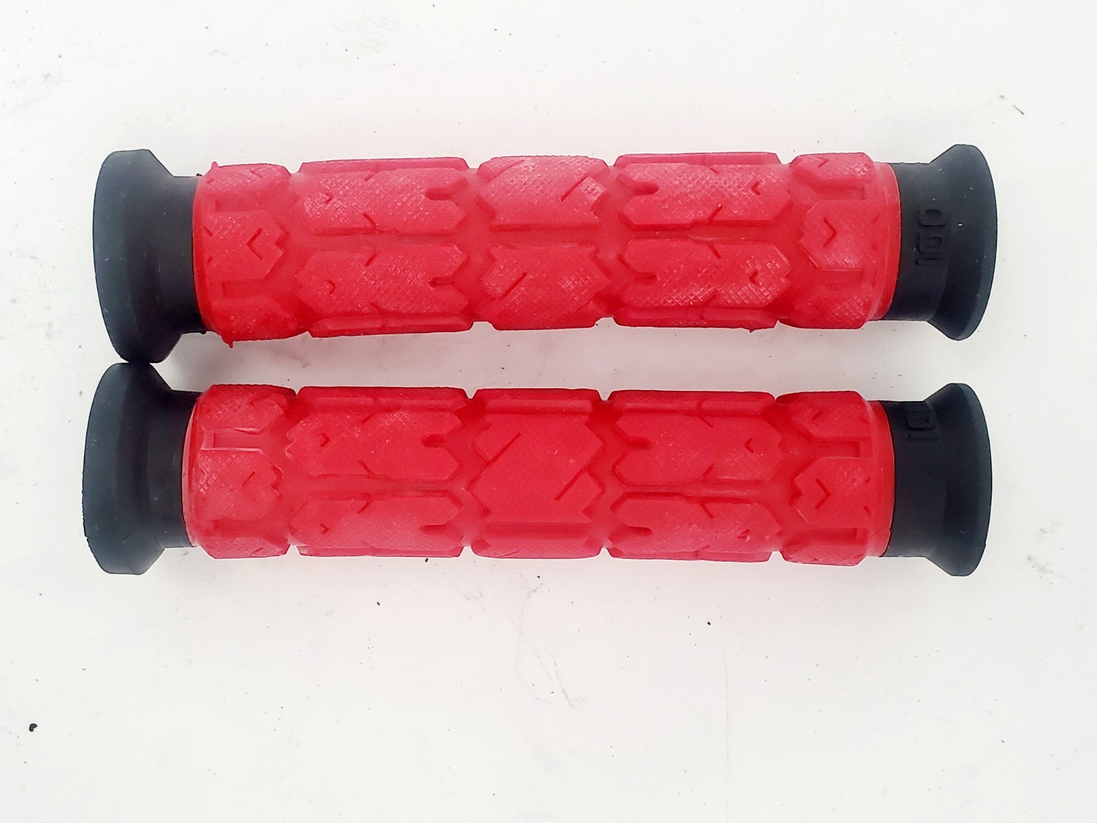 Rampage Red MTB Handlebar Grips