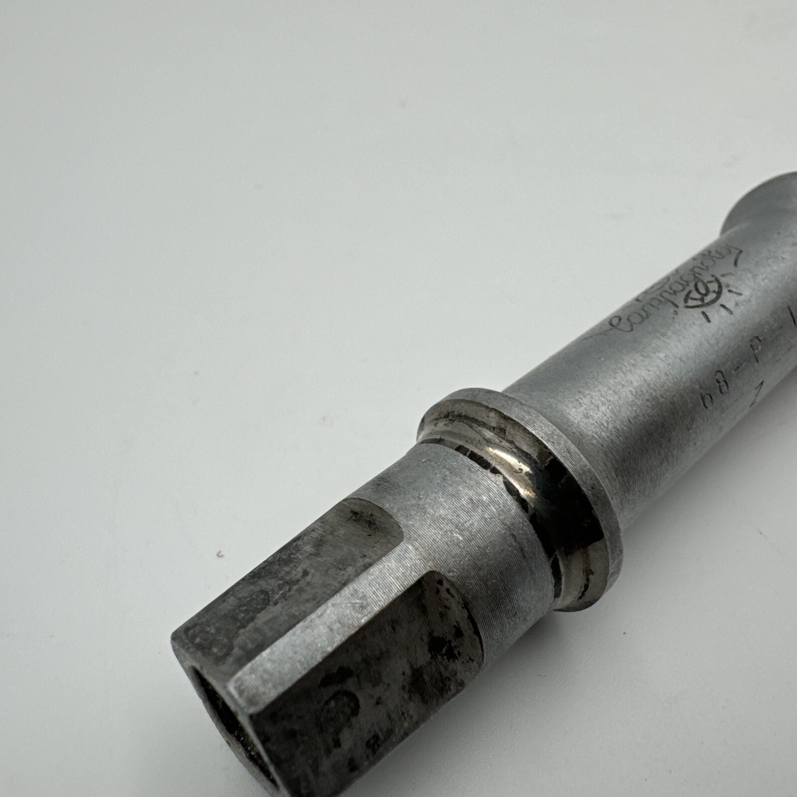Campagnolo Record  Pista Bottom Bracket Axle 68 P 120 English 111mm 1046