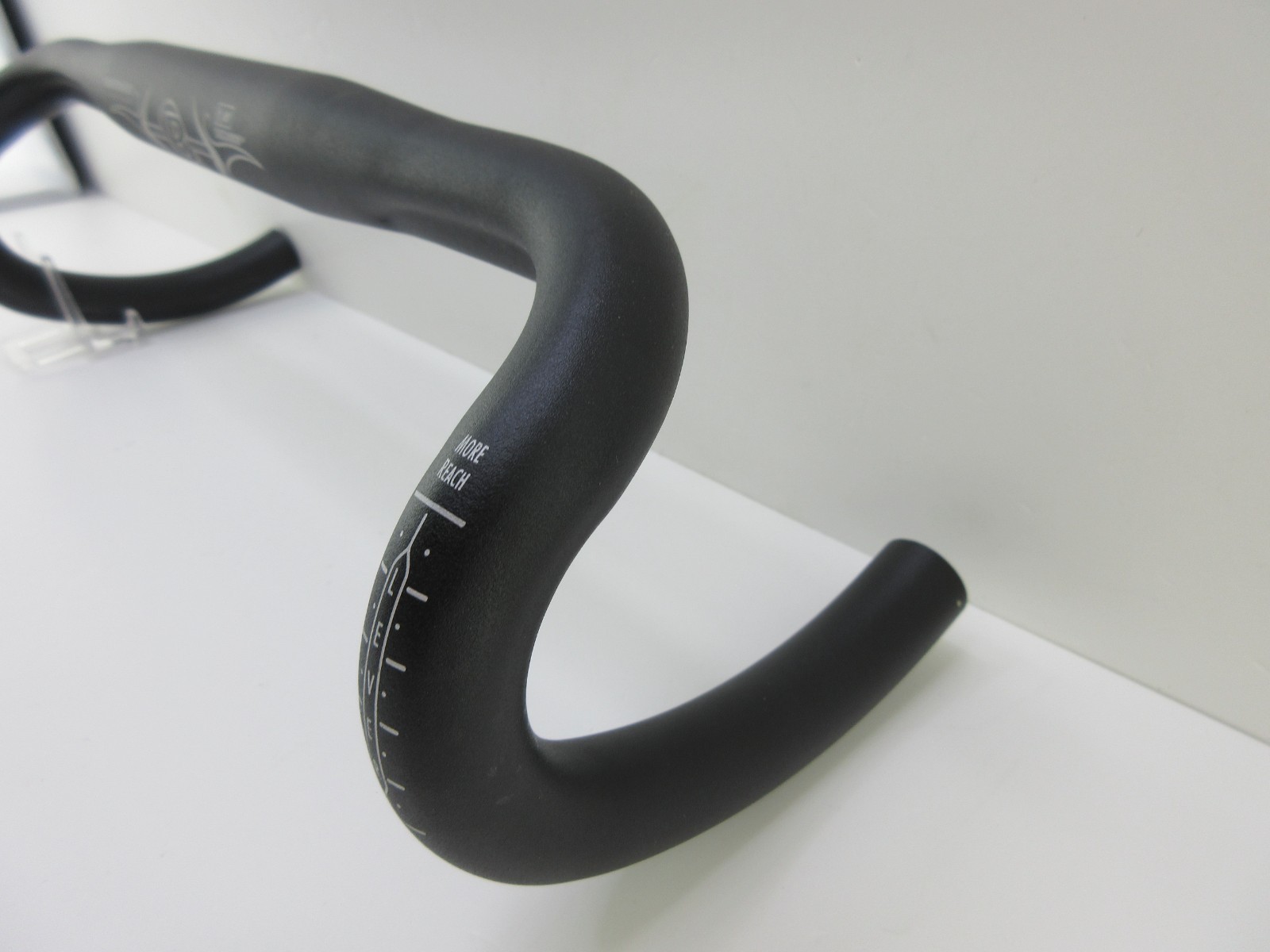 Bontrager VR Variable Radius Drop Handlebars 31.8mm Clamp 38cm Road Bike Bars