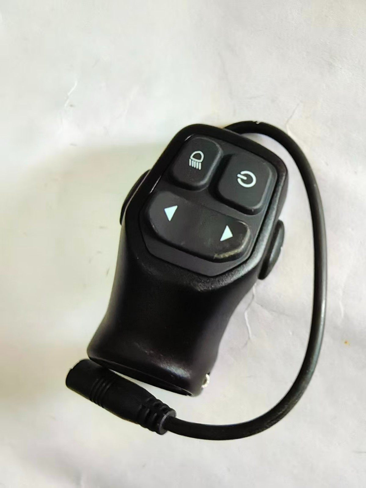 MTB E-bike Giant Liv Vall E+ Pro XTC Mid-Drive Control Switch power button