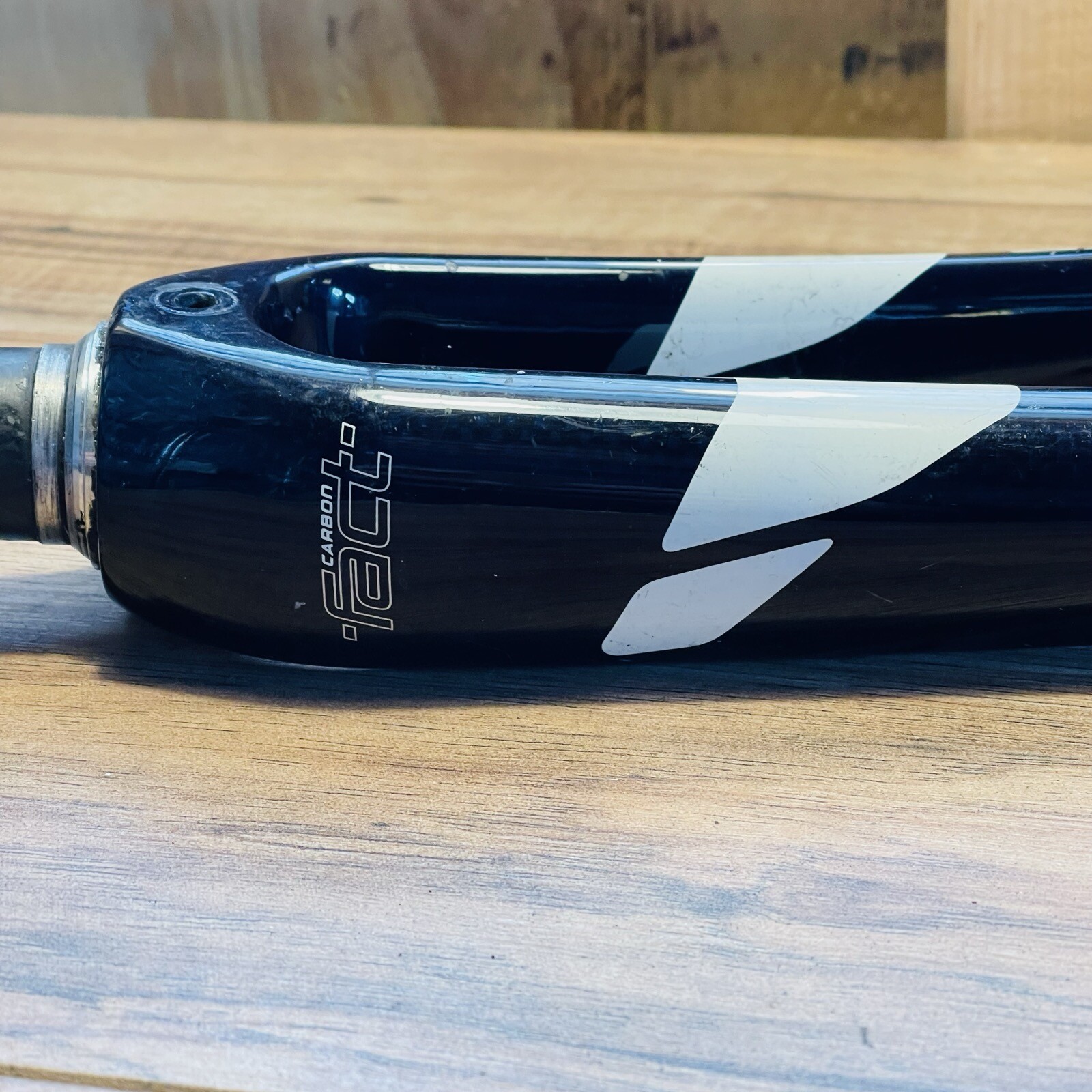 Specialized Carbon Fact 700C Road Fork 1 1/8 193 Steerer 45 Rake