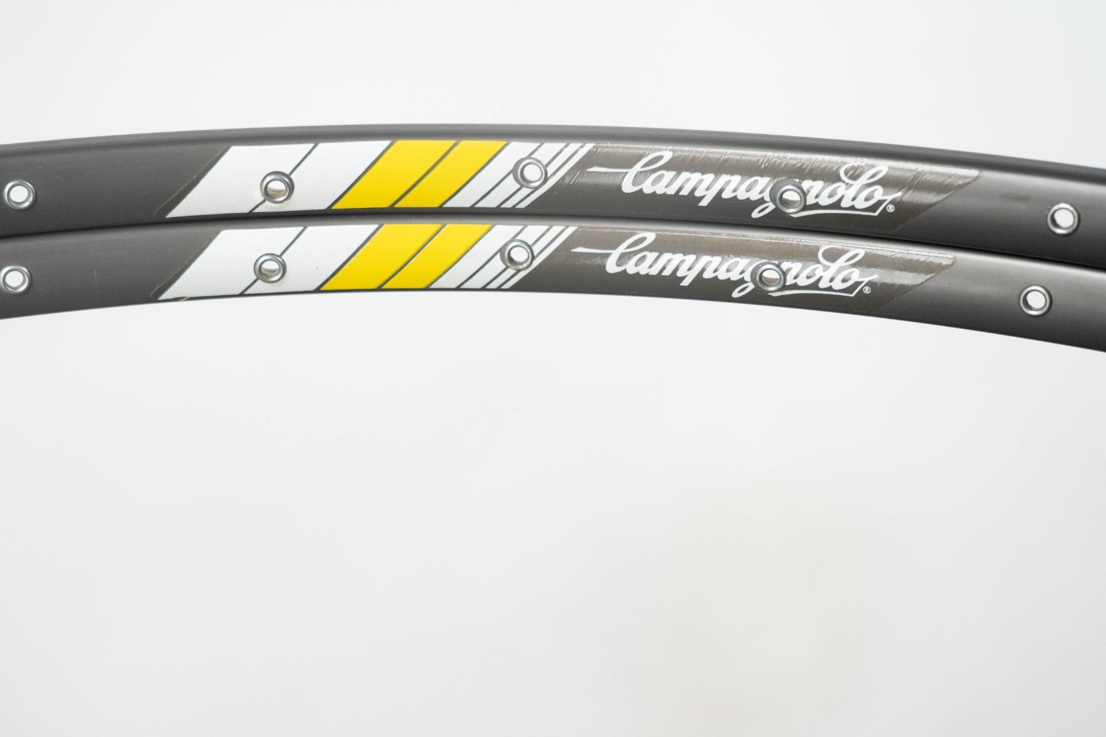 NOS CAMPAGNOLO OMEGA STRADA HARDOX XL TUBULAR RIMS 28″ 700c 32H VINTAGE ROAD