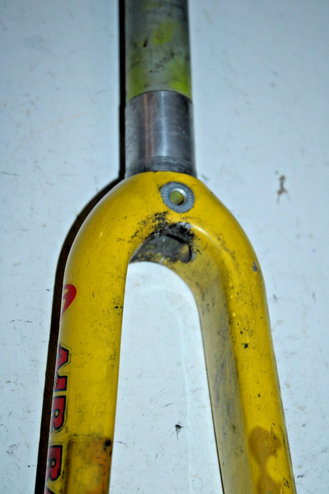 Vintage Lemond AirRail Touring Road Bike Fork 700c 11/8″ Threadless 180mm Yellow