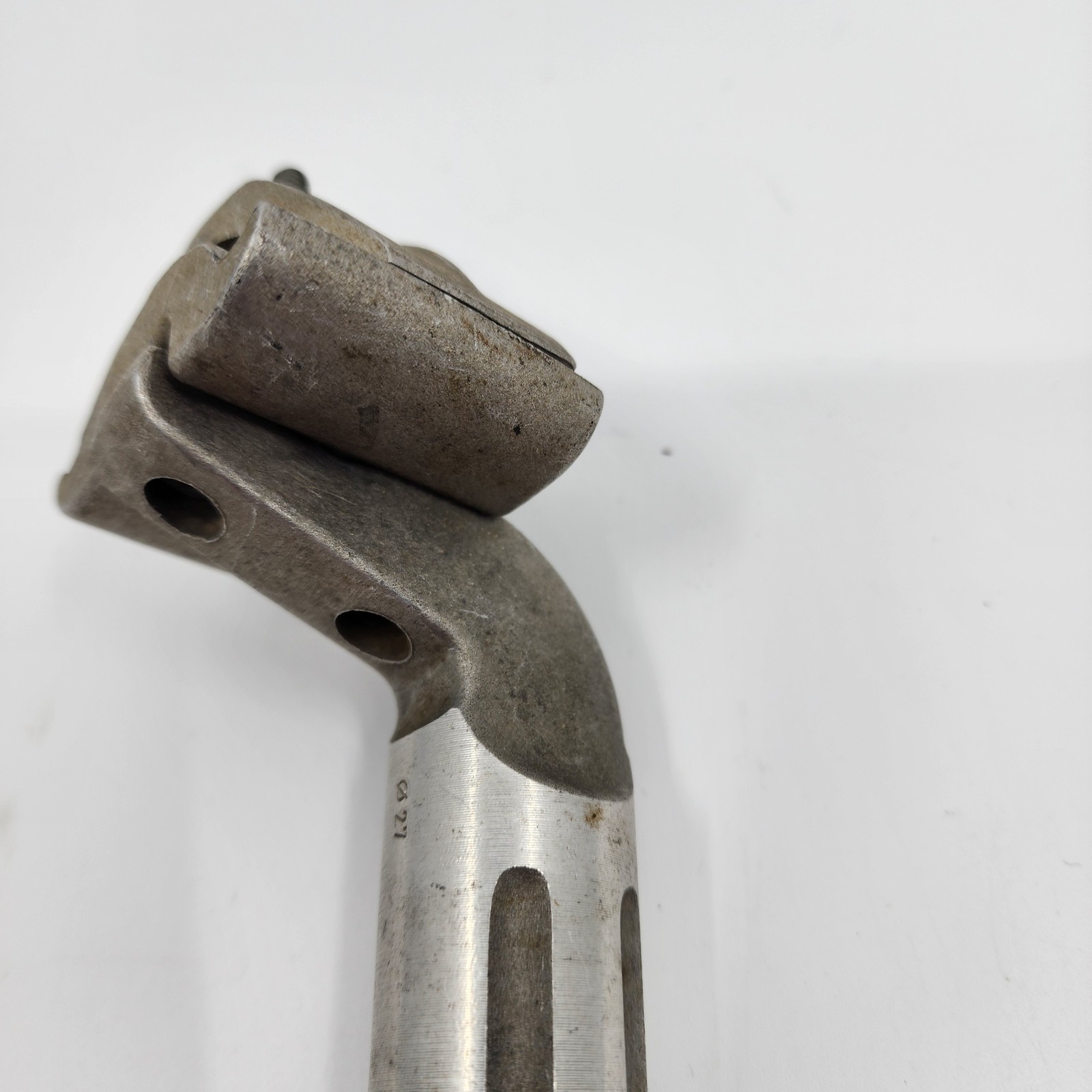 Avocet 27mm Bicycle 30mm Off-Set Adjustable 210mm Fluted Seatpost -Missing bolt