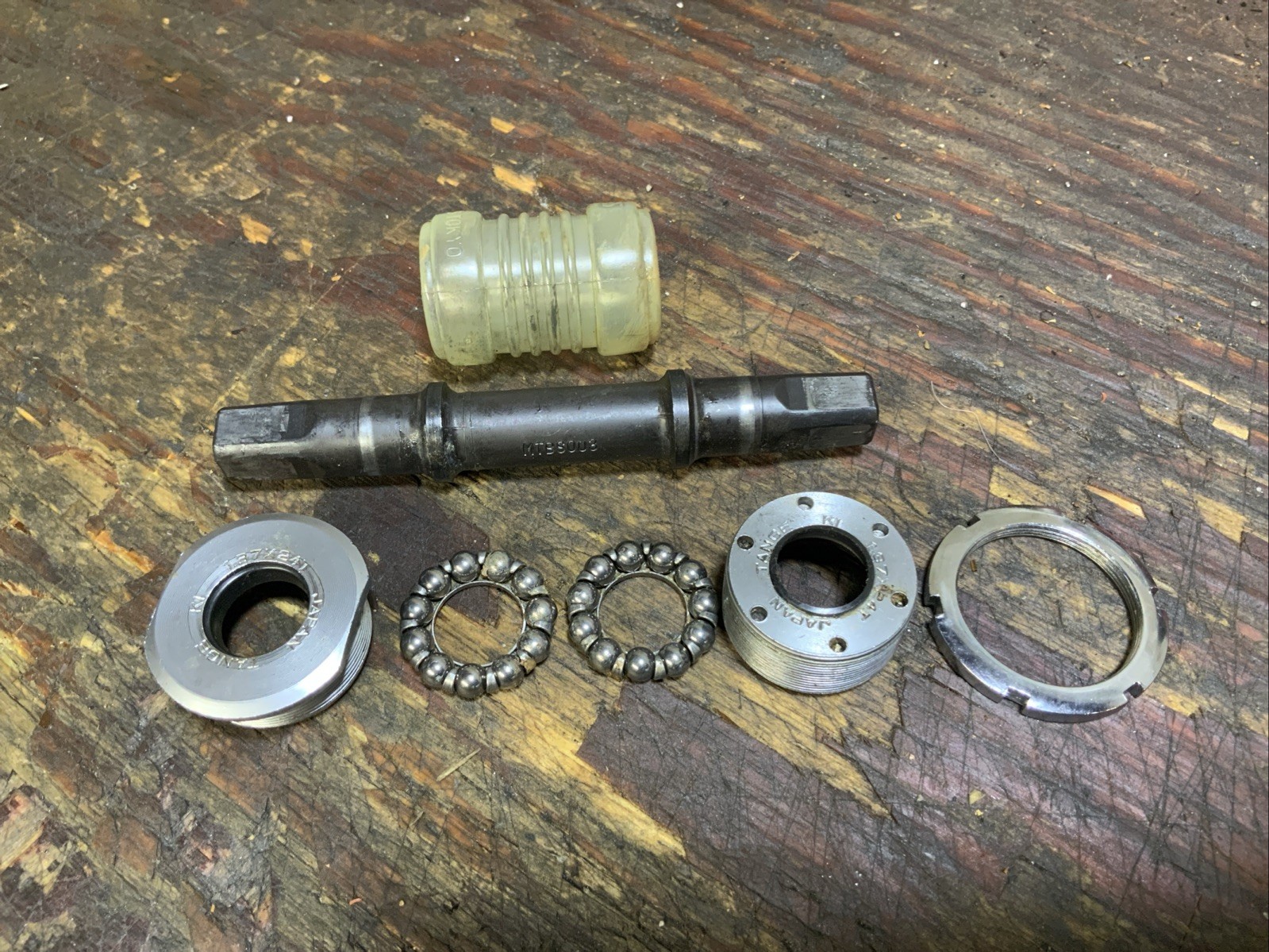 Tange Industries Sealed Bottom Bracket 68mm x 134mm Excellent Condition