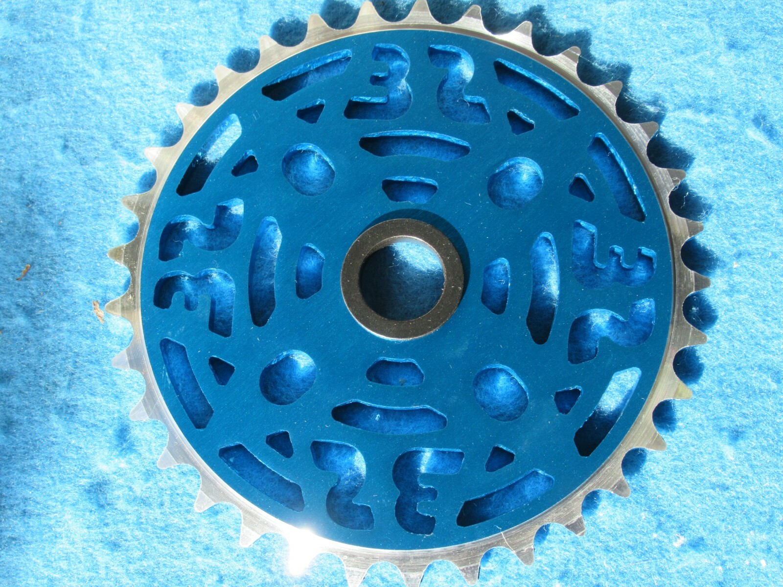 SE BMX Painted Blue 33T Chainring w/Adapter for 1/2″ x 1/8″ Chains – New