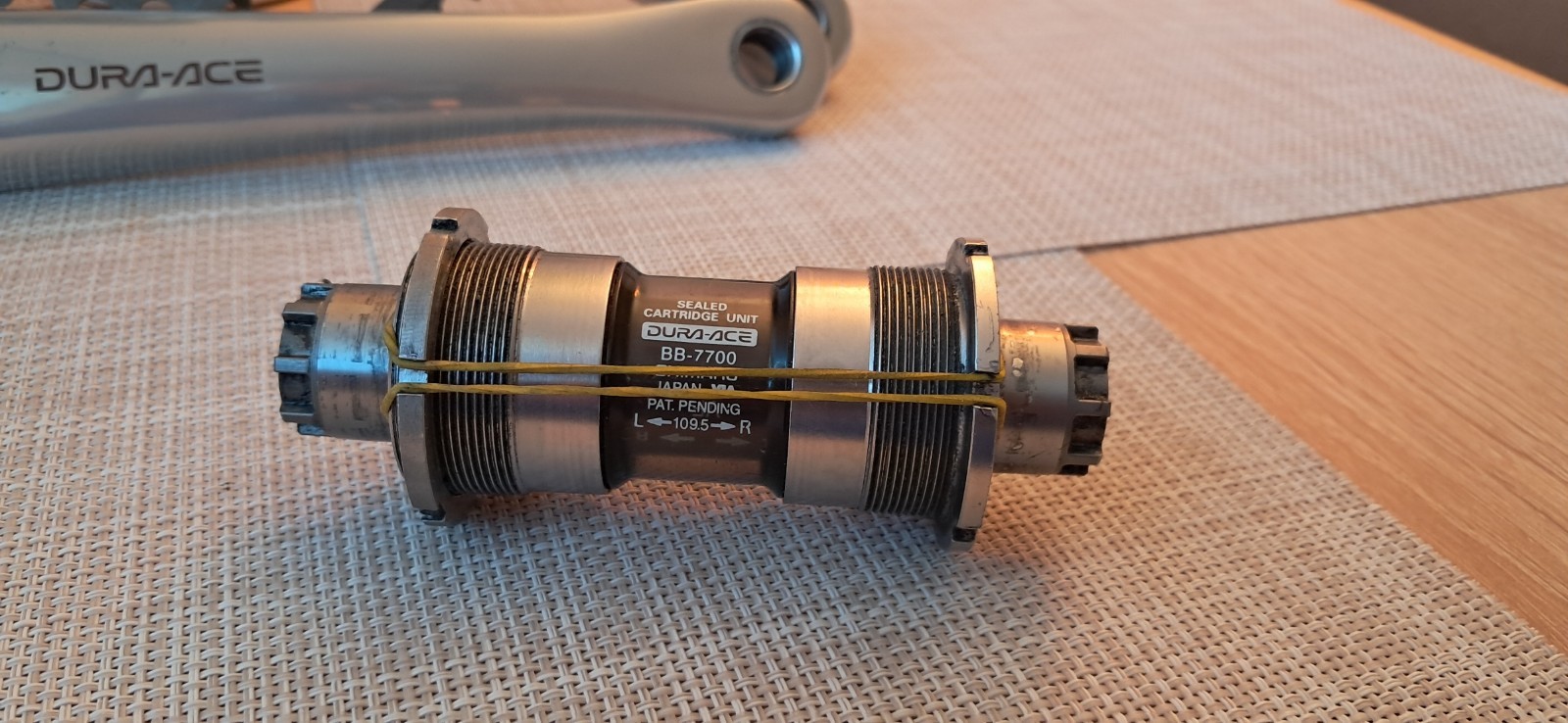 Shimano Dura Ace 7700 crankset + extra