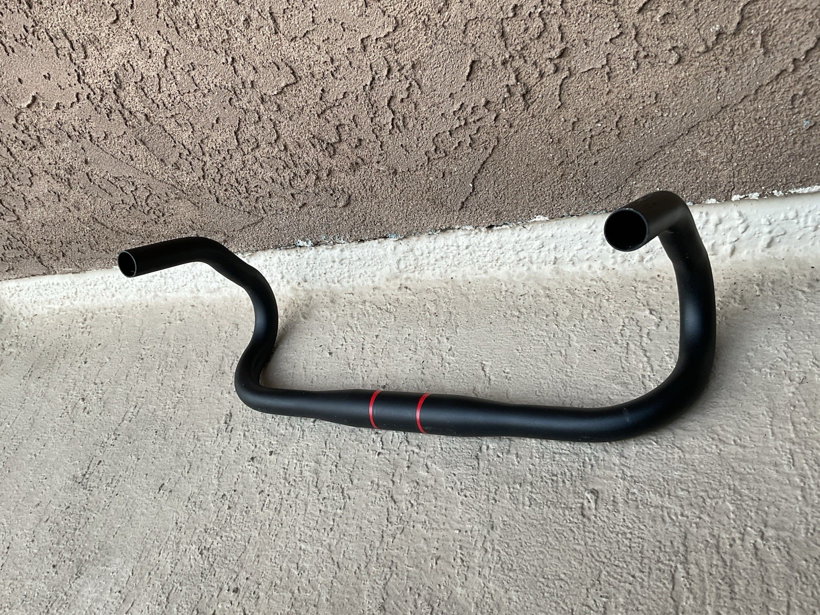 Black Specialized 7075 Aluminum 42mm x 31.8mm Ergo Bend Road Drop Bar Handlebar