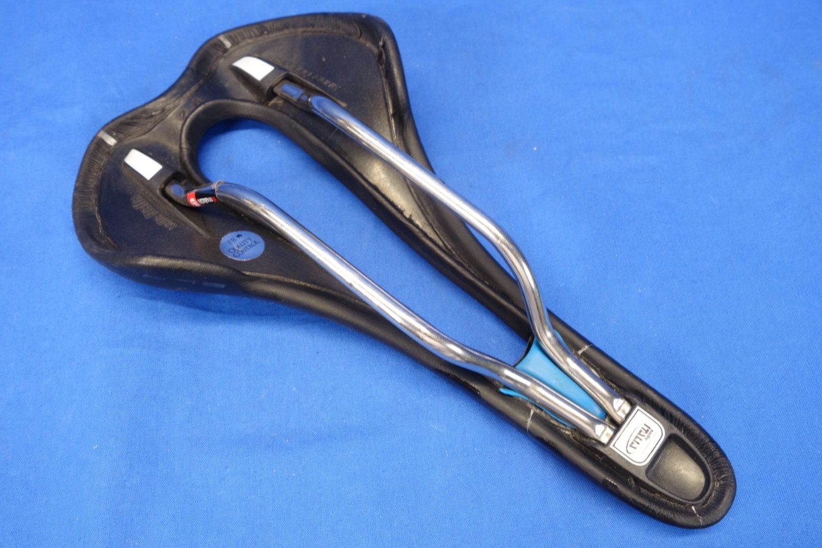 Selle Italia SLR Superflow 145 Width Bike Saddle, Bicycle Seat Titanium Ti Rails