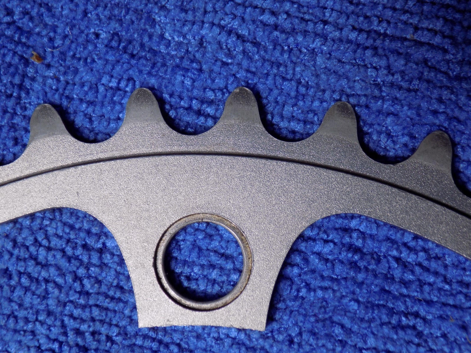 VNTG SHIMANO DURA-ACE 7400 CHAINRING 130MM BCD SG A-42T BEIGE USED IN GOOD COND