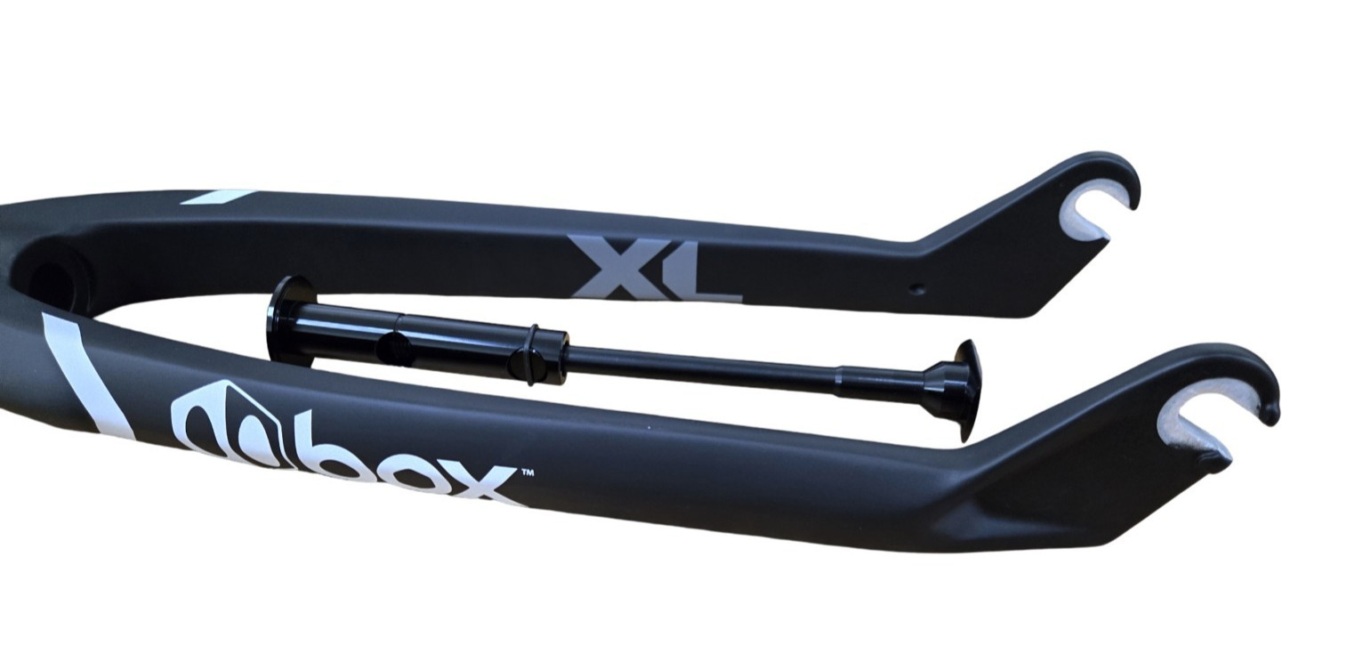 Box ONE XL Pro Lite Carbon Forks 24» 10mm 1 1/8» alloy steerer Black BMX Race