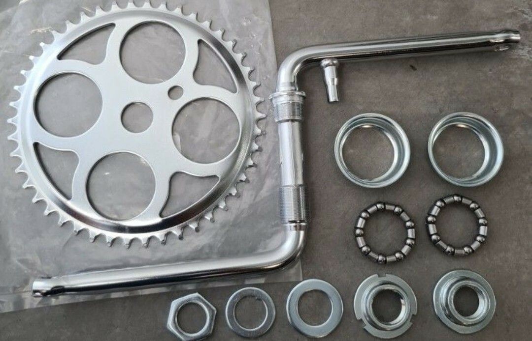 4 HOLE SCHWINN STYLE BICYCLE SPROCKET 46T, CRANKS 6&1/2 «,& BOTTOM BEARING SET