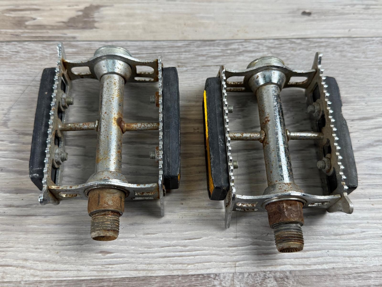 Vintage Lyotard Bicycle Bike Pedals Left and Right Set A1