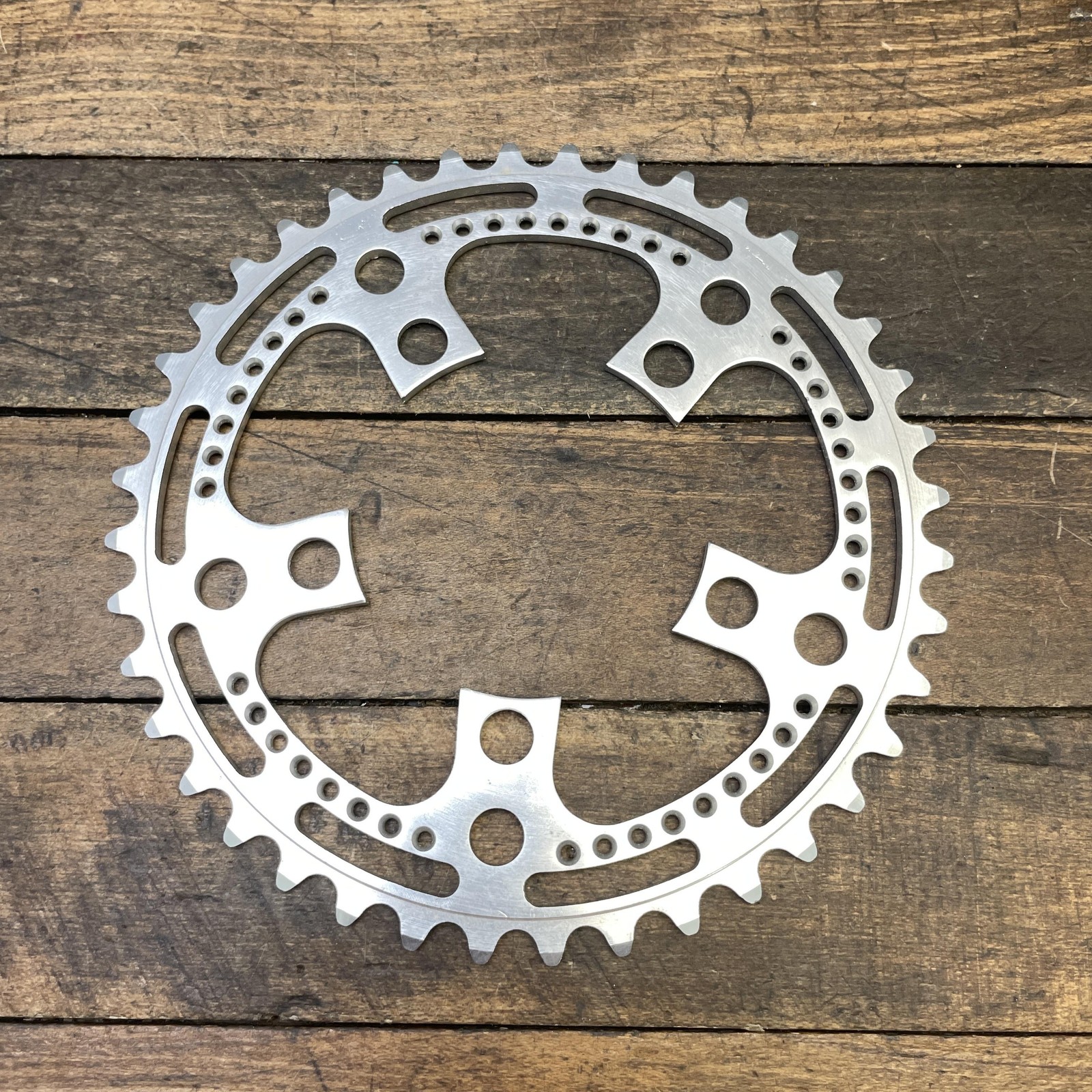 Vintage Stronglight 40T Chainring 85 BCD NOS 5-Arm Silver Aluminum 40 Tooth